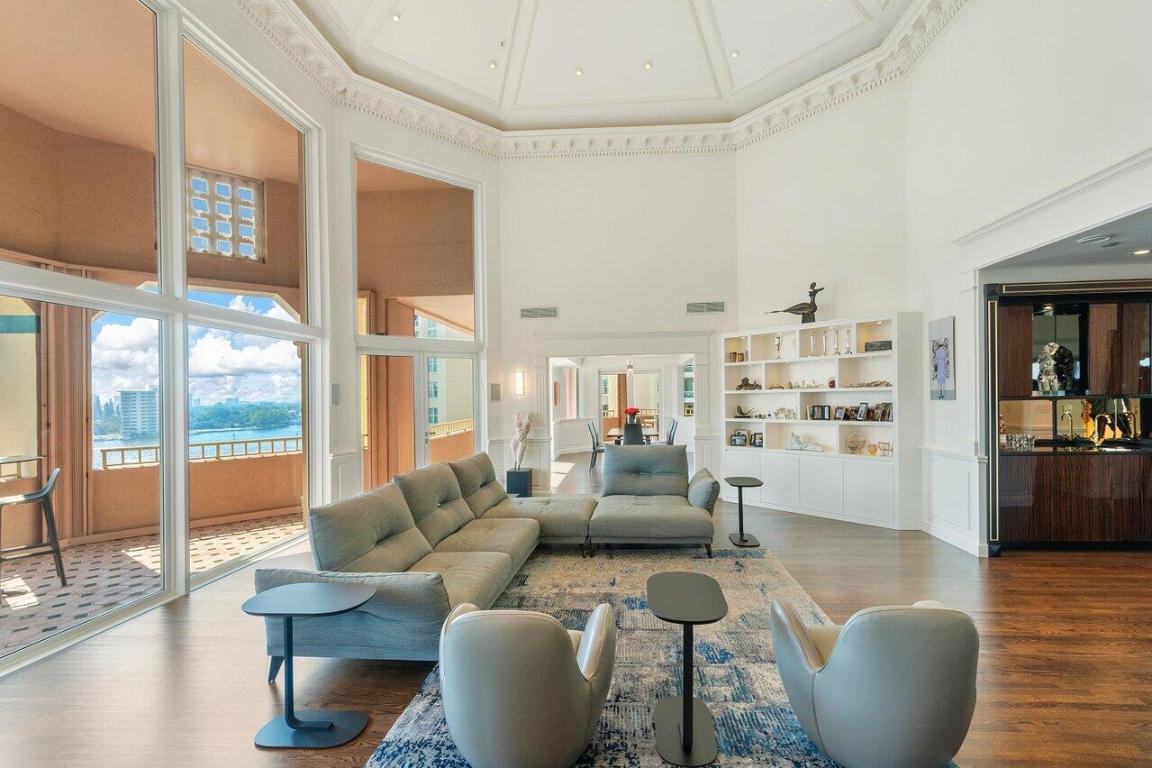 300 SE 5th Avenue, Ph-8100, Boca Raton Unit: Ph-8100