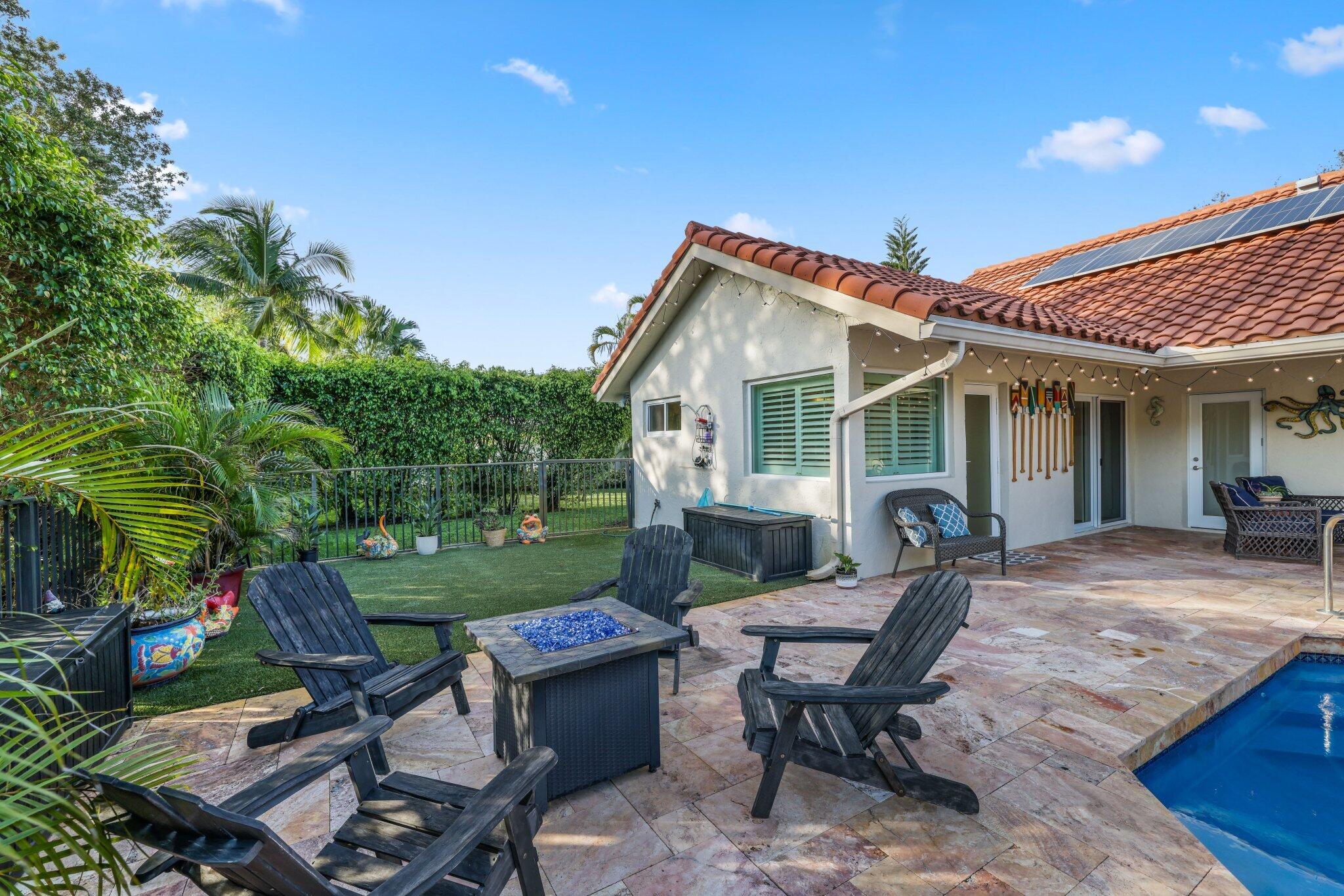 2225 Rabbit Hollowe Circle