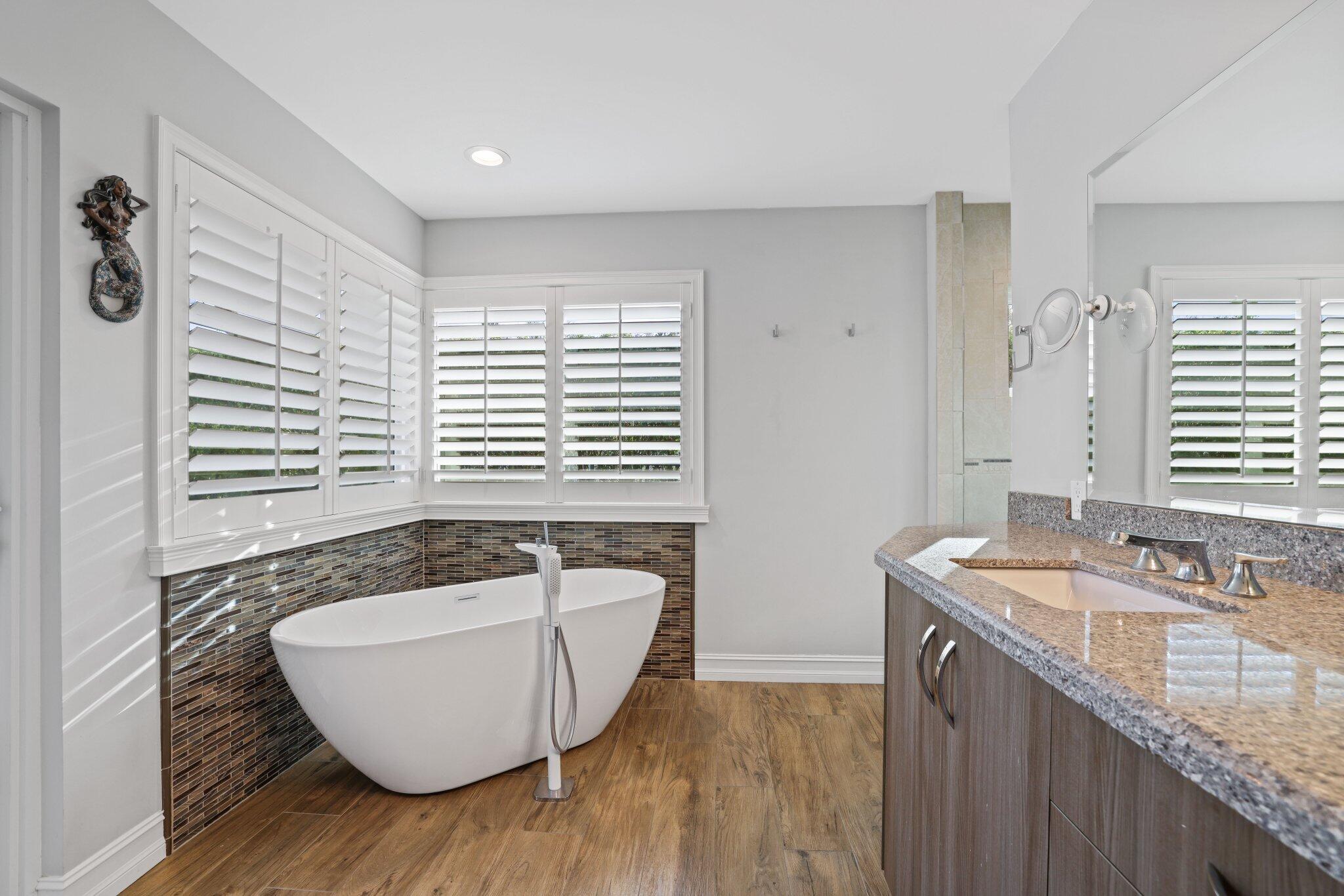 2225 Rabbit Hollowe Circle