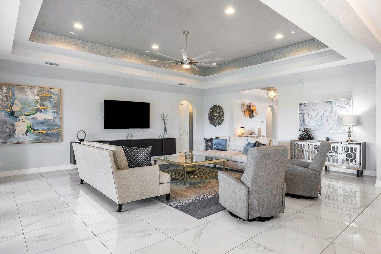 11025 Meridian Drive S