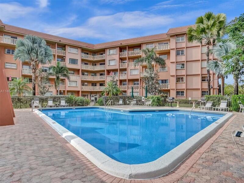 1000 River Reach Drive 115