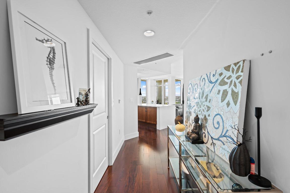 450 N Federal Highway Unit: 812