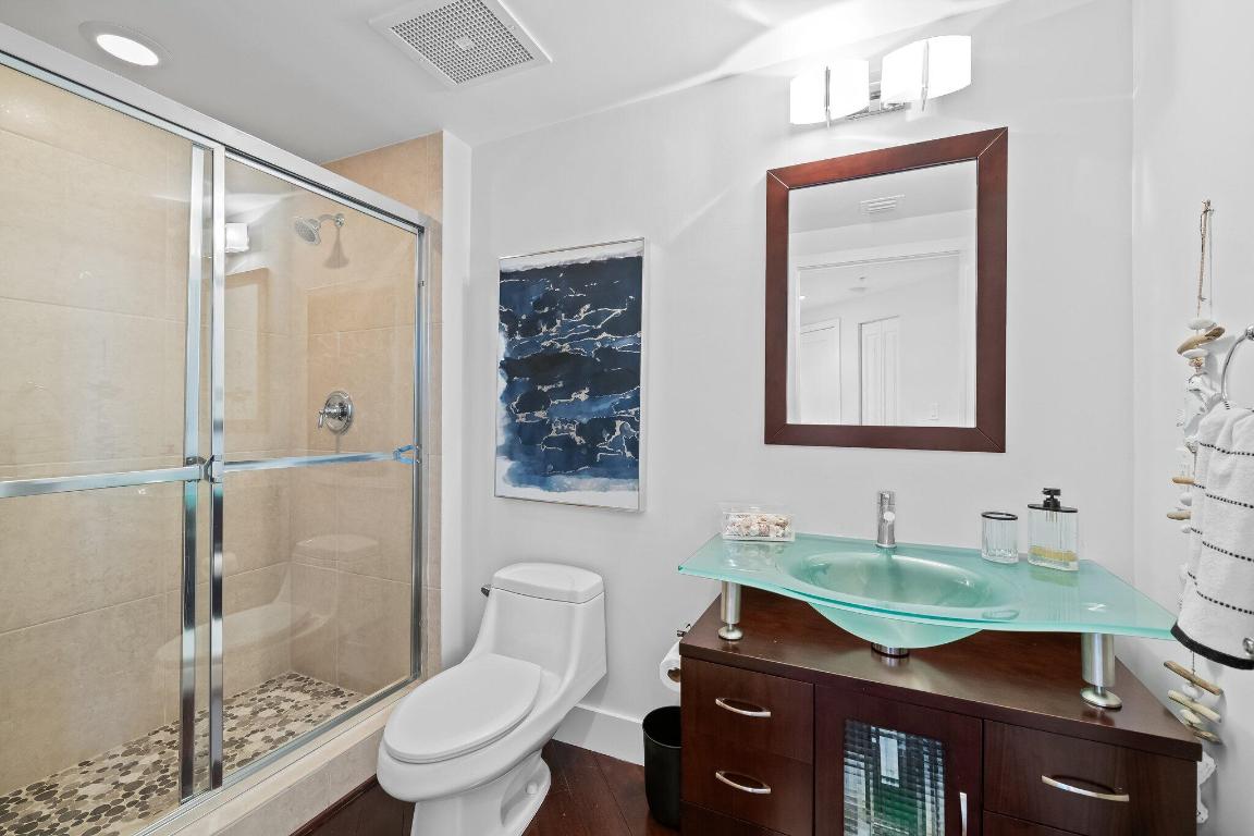 450 N Federal Highway Unit: 812