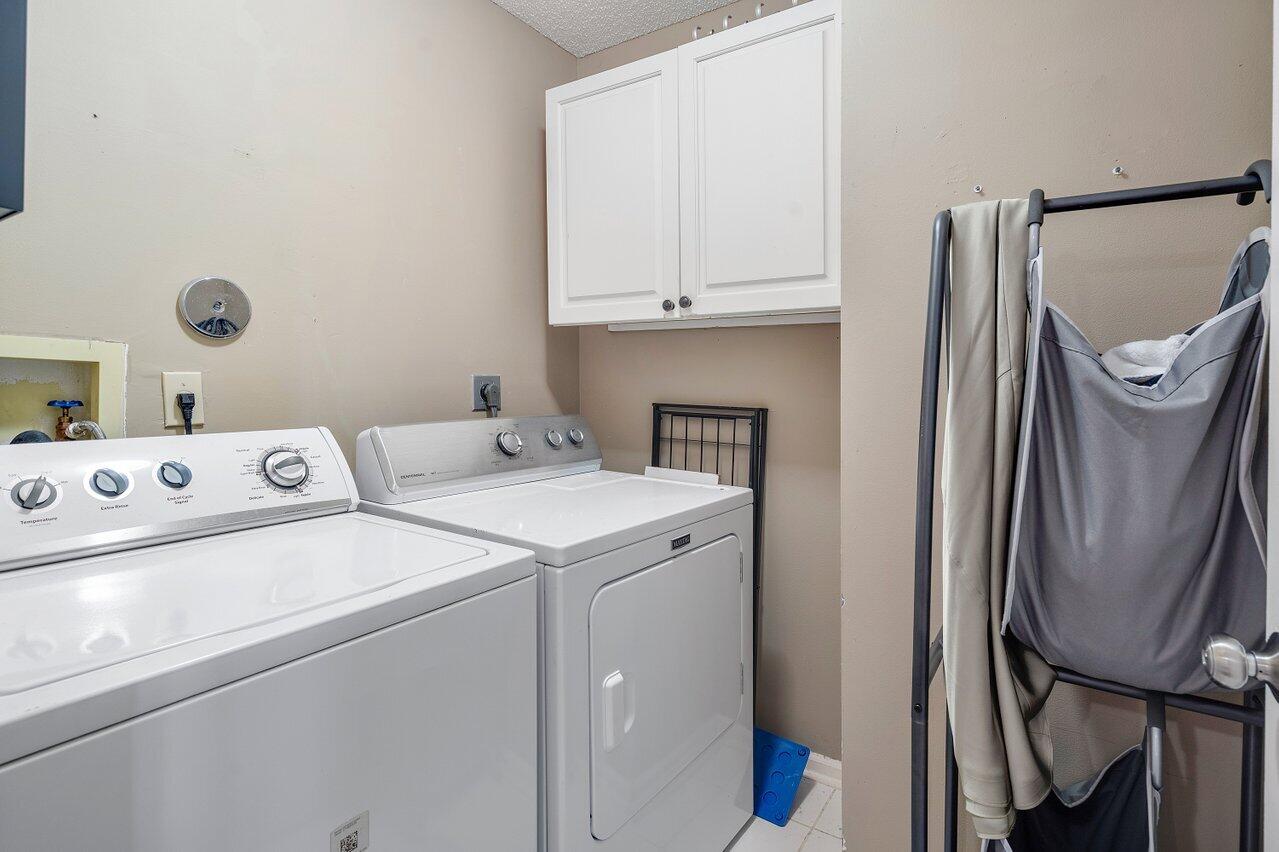 6823 Via Regina Unit: 0