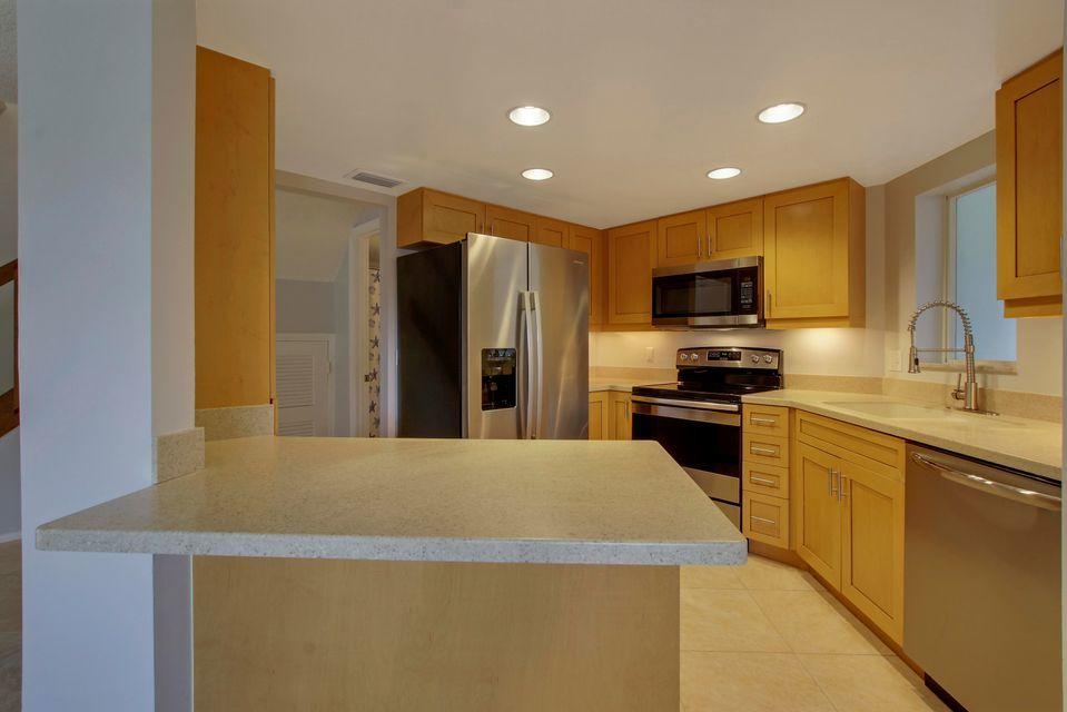 238 Seabreeze Circle