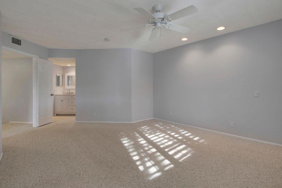 238 Seabreeze Circle