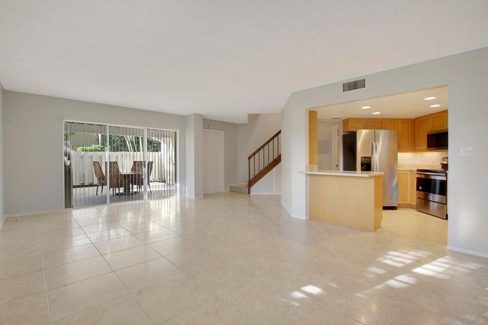 238 Seabreeze Circle