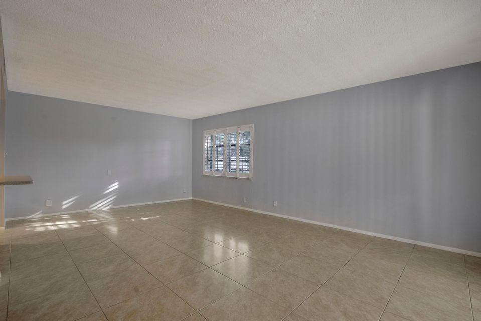 238 Seabreeze Circle