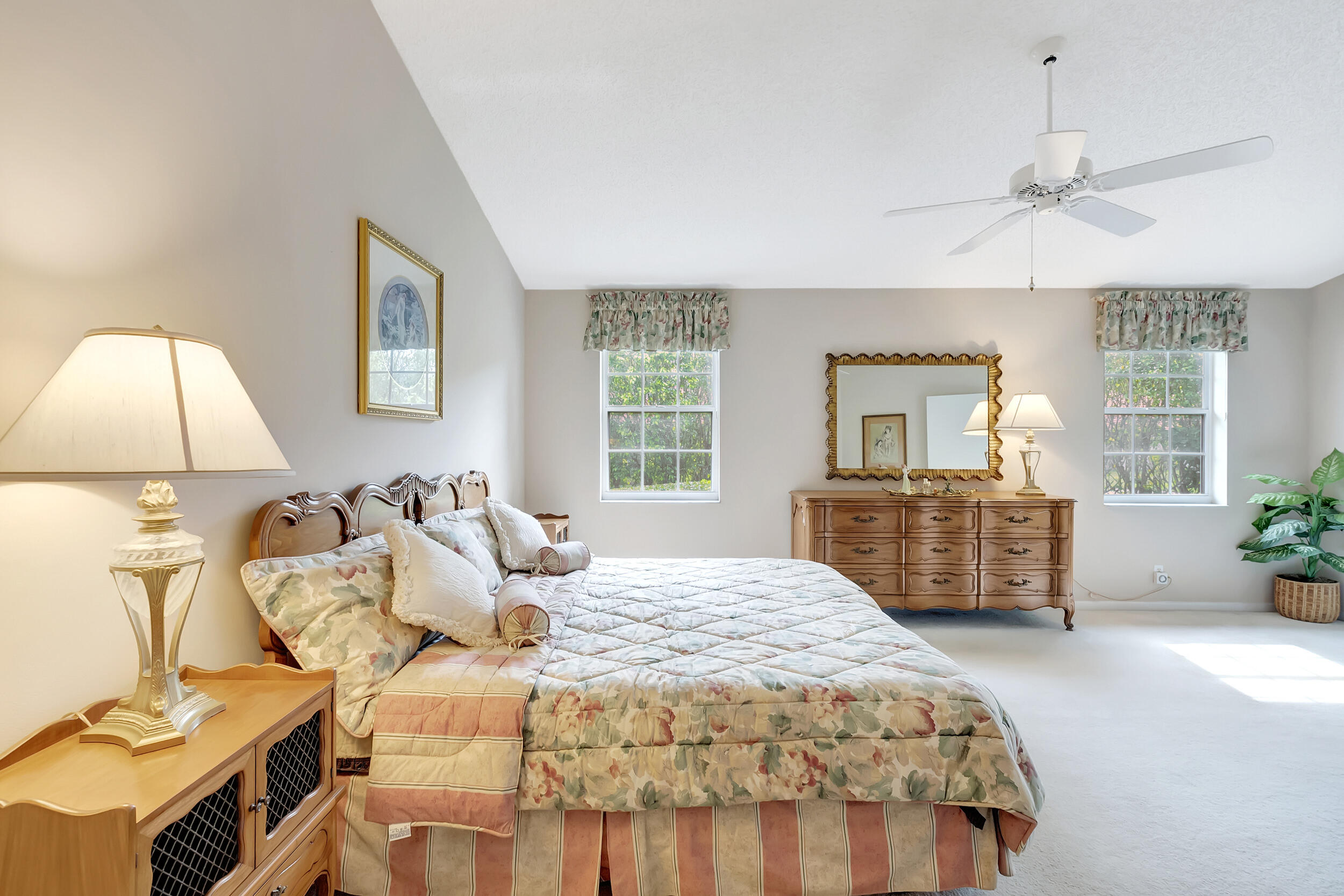 14418 Via Royale Unit: 1