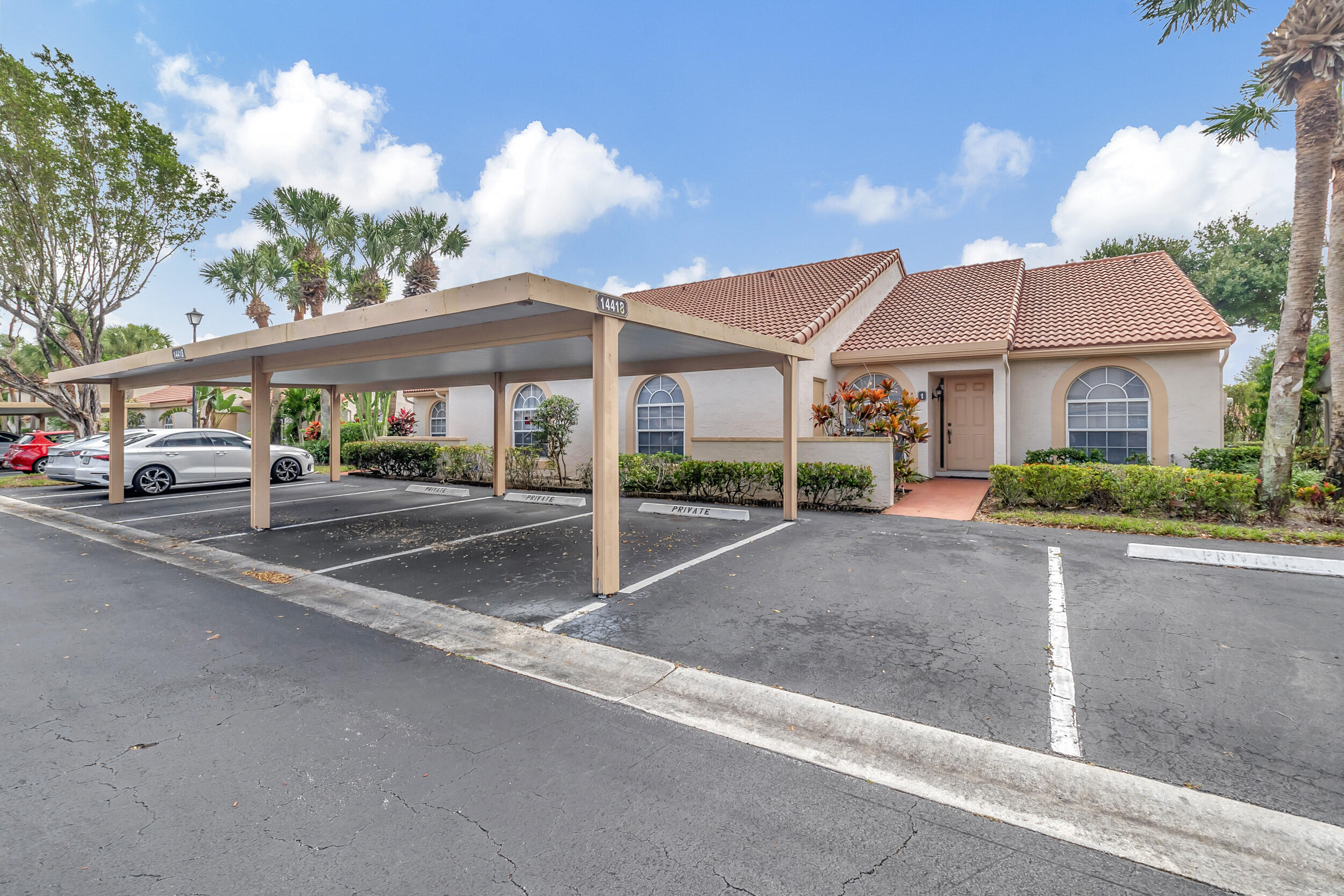 14418 Via Royale Unit: 1