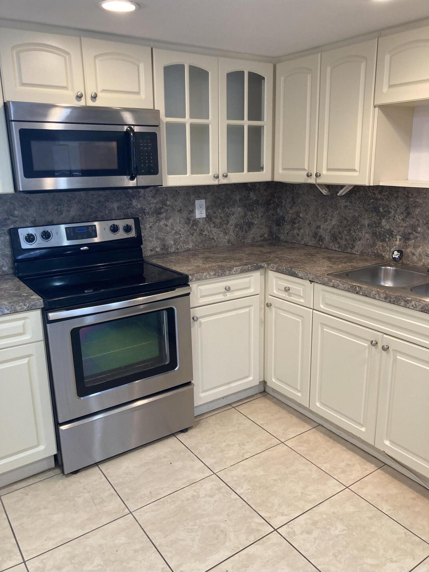 563 N University Drive Unit: 41