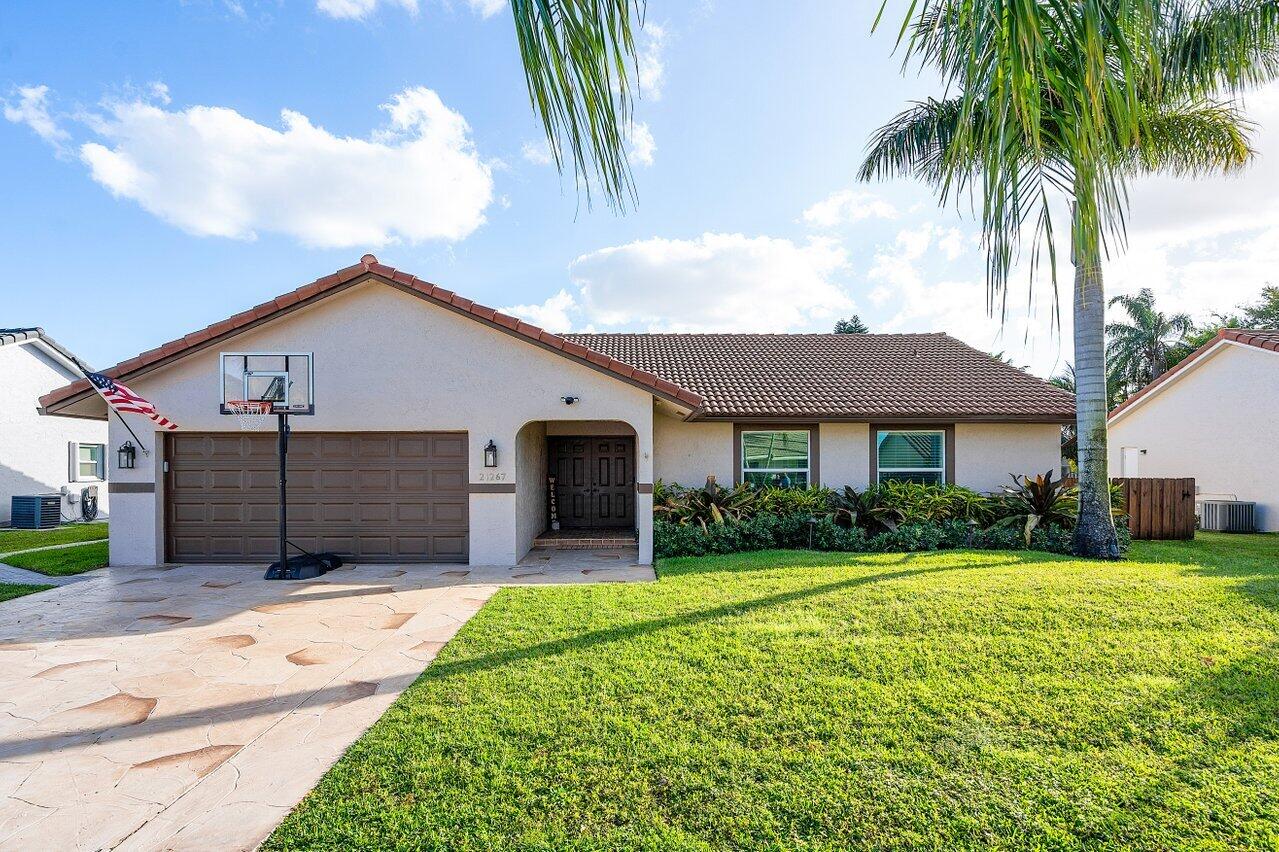 21267 Hazelwood Lane