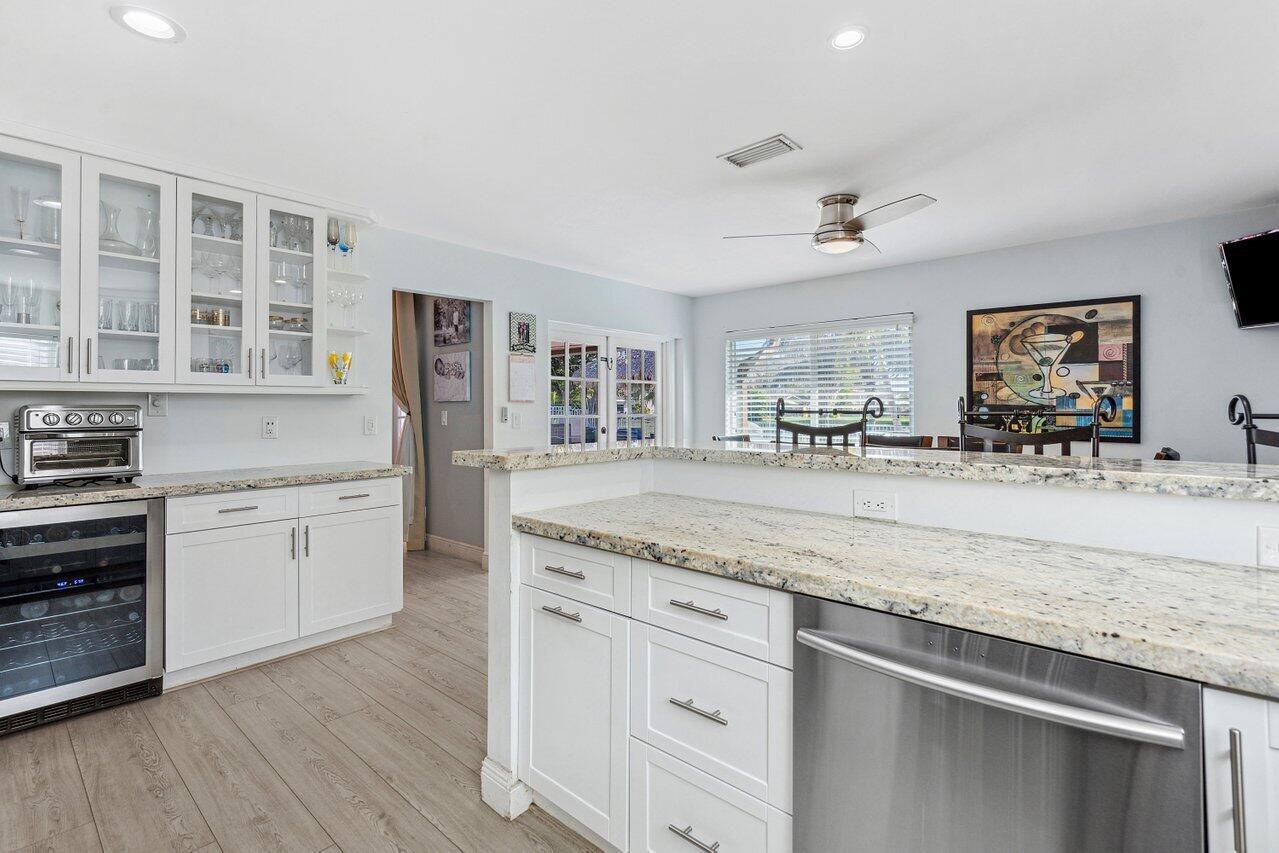 21267 Hazelwood Lane