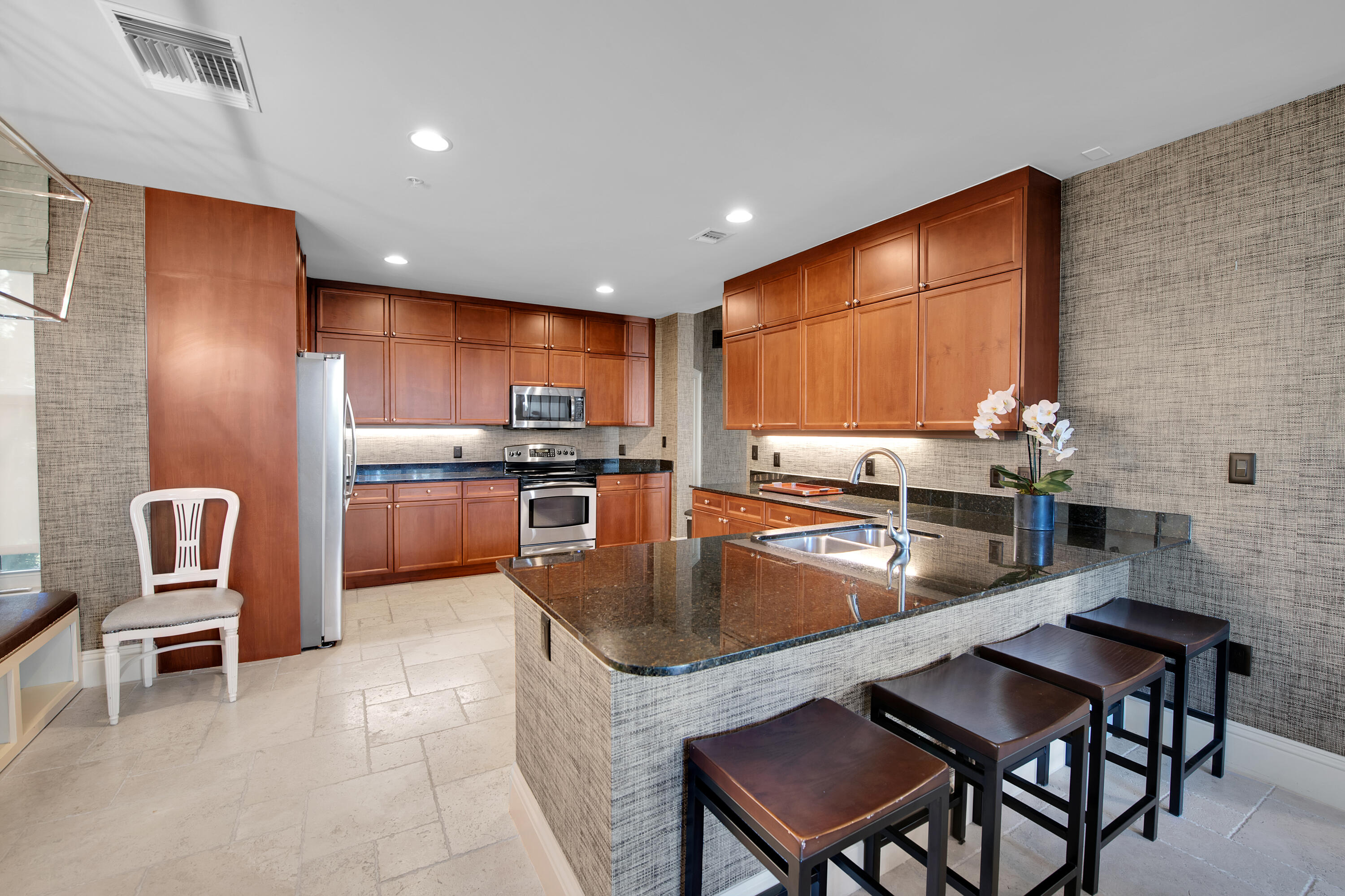 3930 N Flagler Drive 201, West Palm Beach Unit: 201