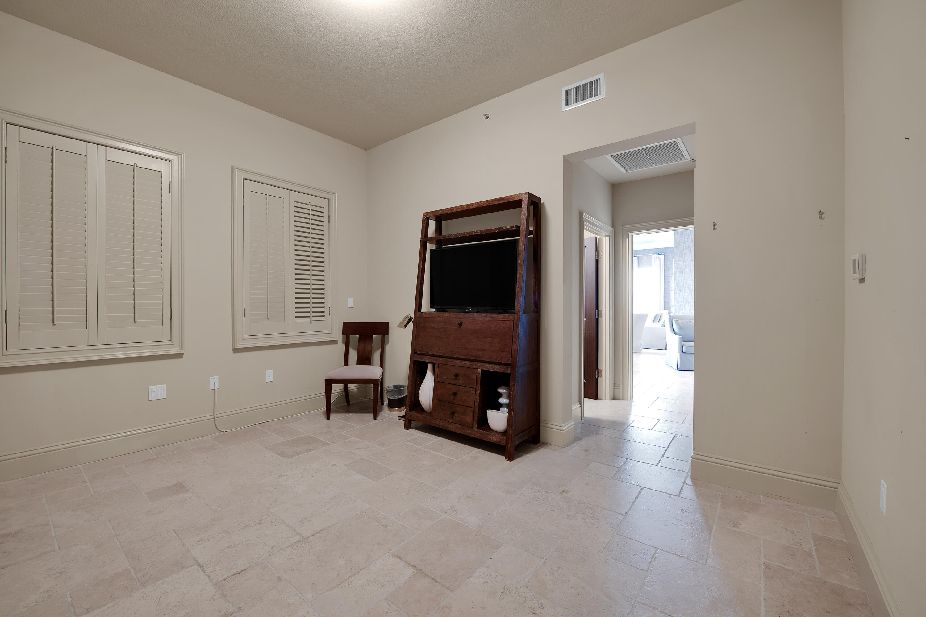 3930 N Flagler Drive 201, West Palm Beach Unit: 201