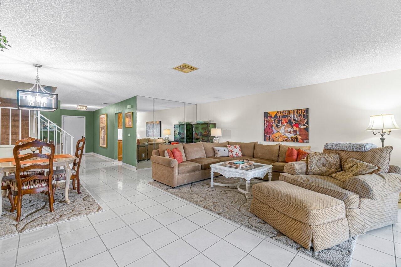 26 Southport Lane Unit: C