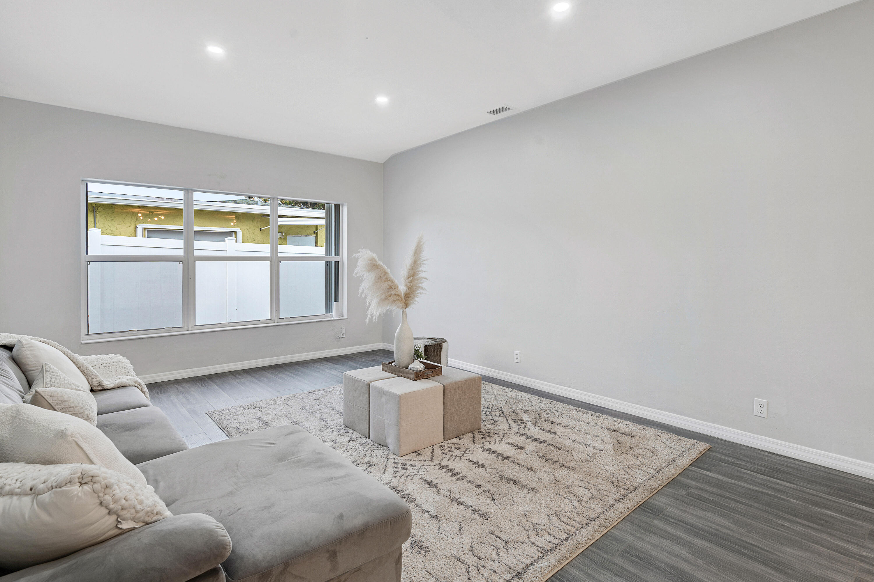 124 SW 8th Court, Delray Beach