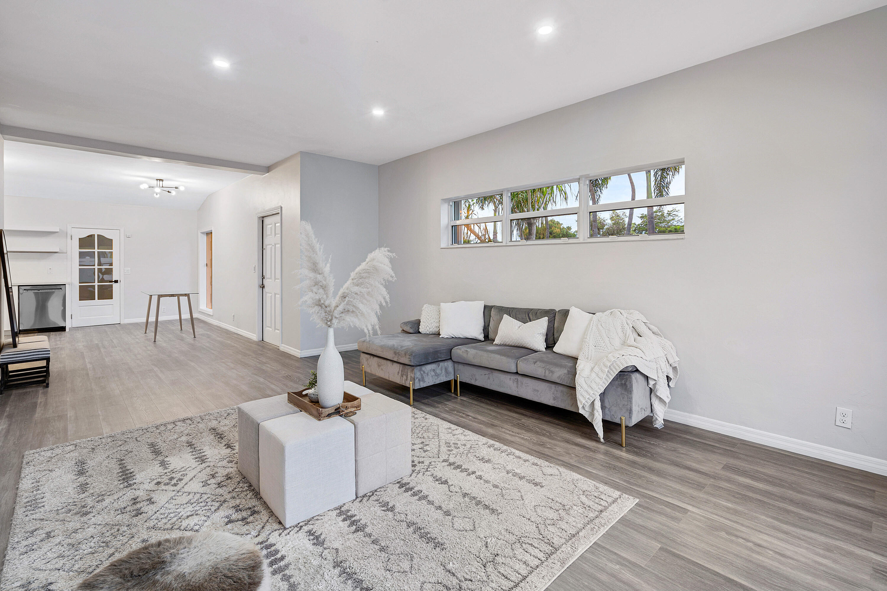 124 SW 8th Court, Delray Beach