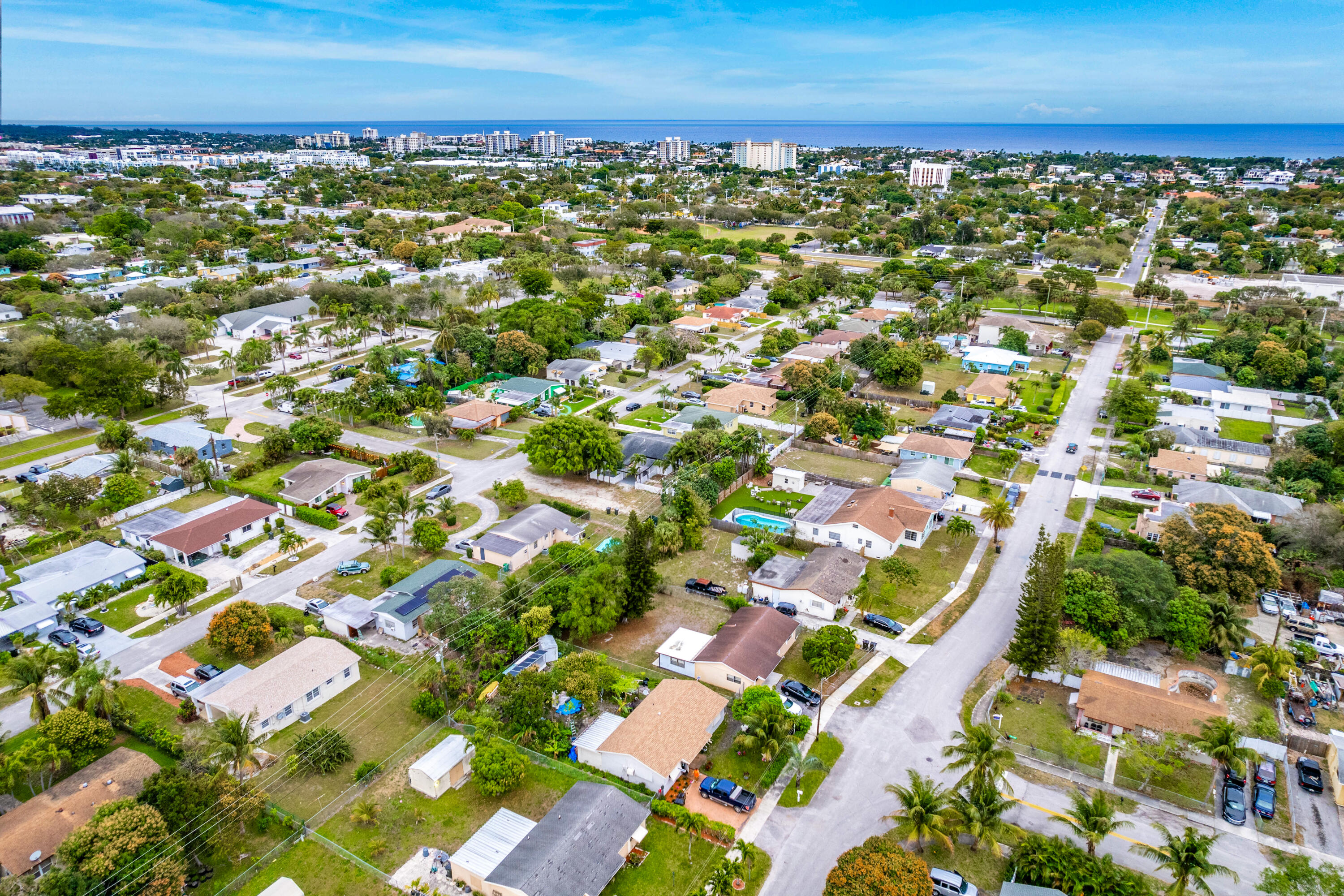 124 SW 8th Court, Delray Beach