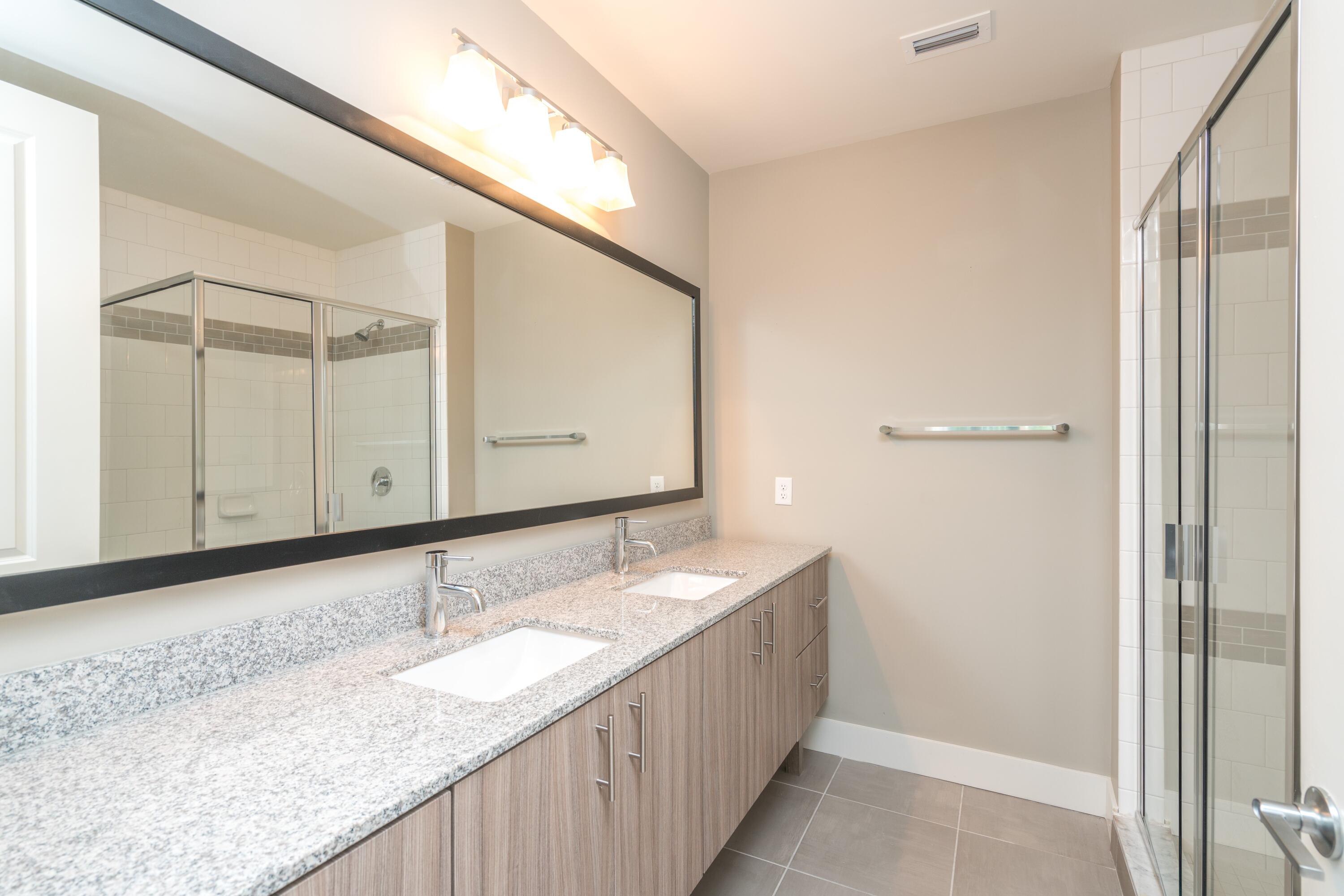 225 S Latitude Circle Unit: 201