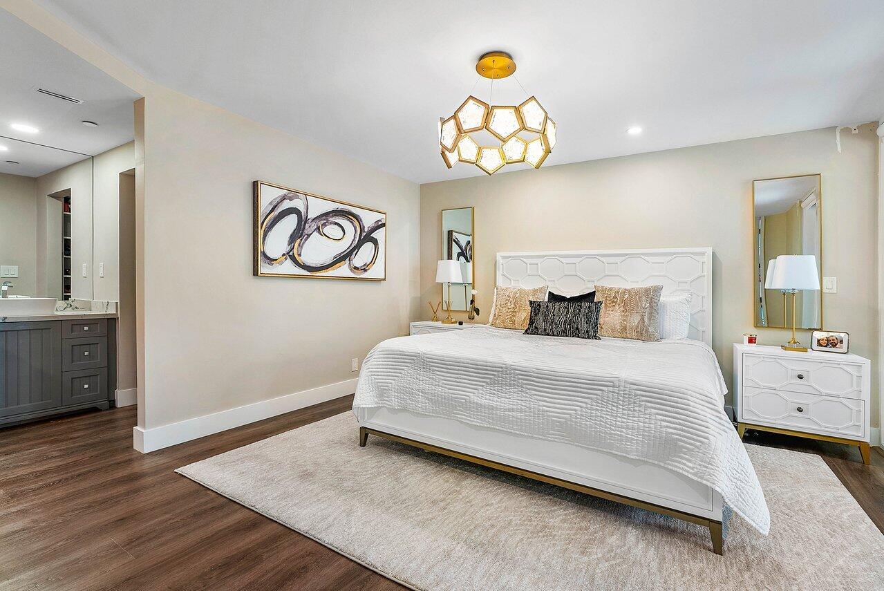 140 SE 5th Avenue Unit: 243