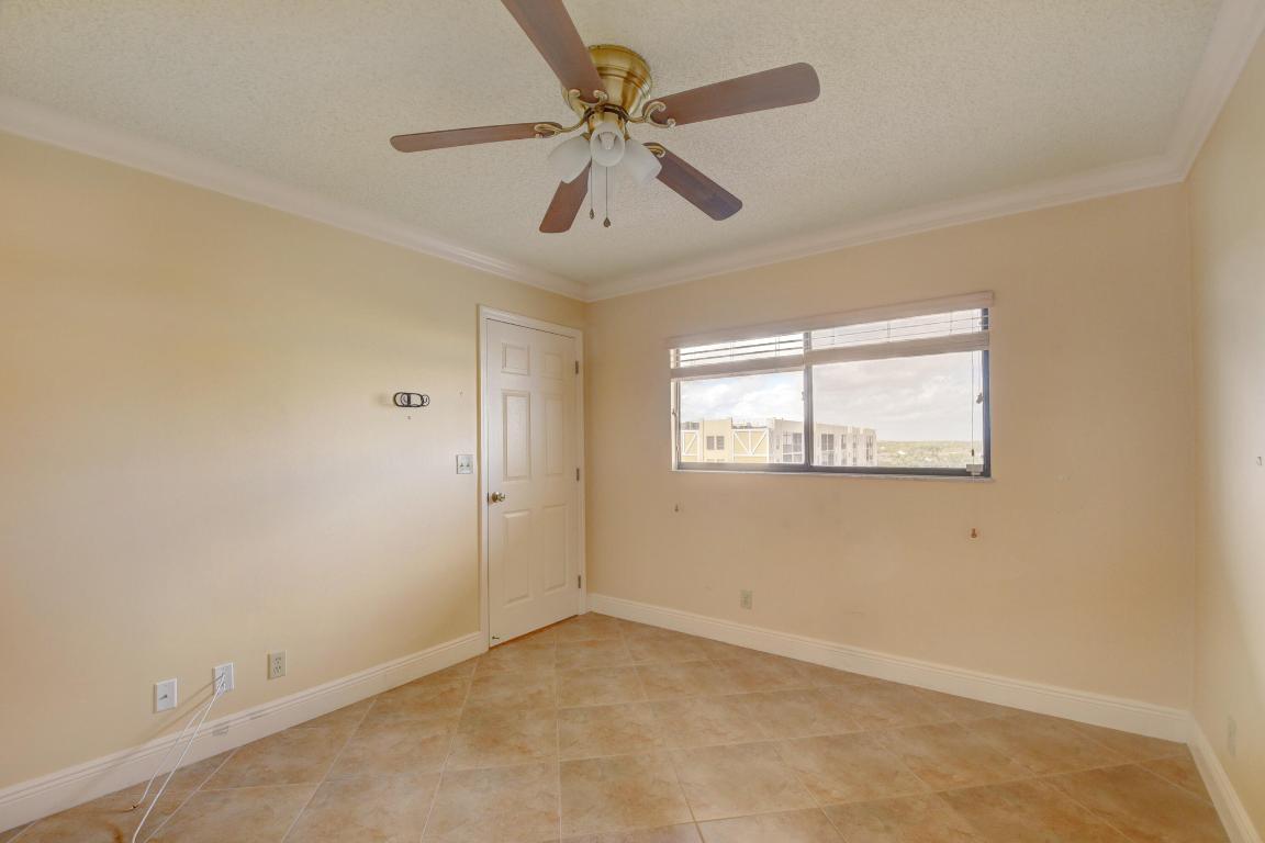 7290 Kinghurst Drive 802, Delray Beach Unit: 802