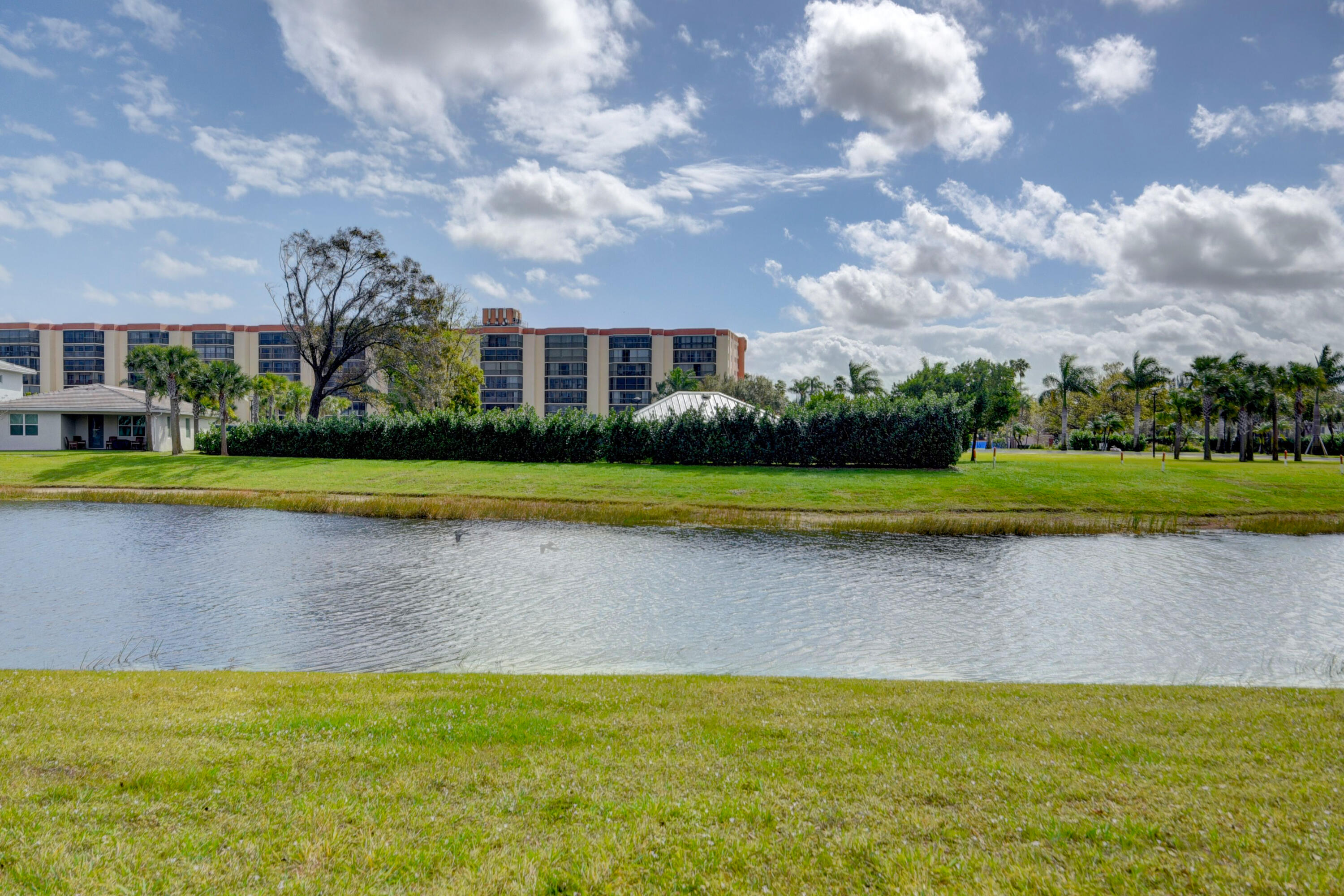 7290 Kinghurst Drive 802, Delray Beach Unit: 802