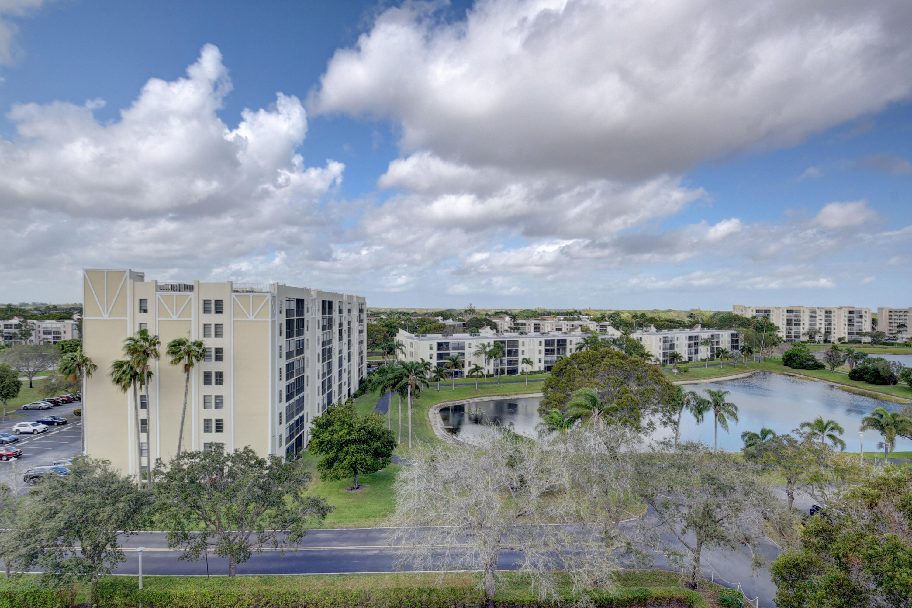 7290 Kinghurst Drive 802, Delray Beach Unit: 802