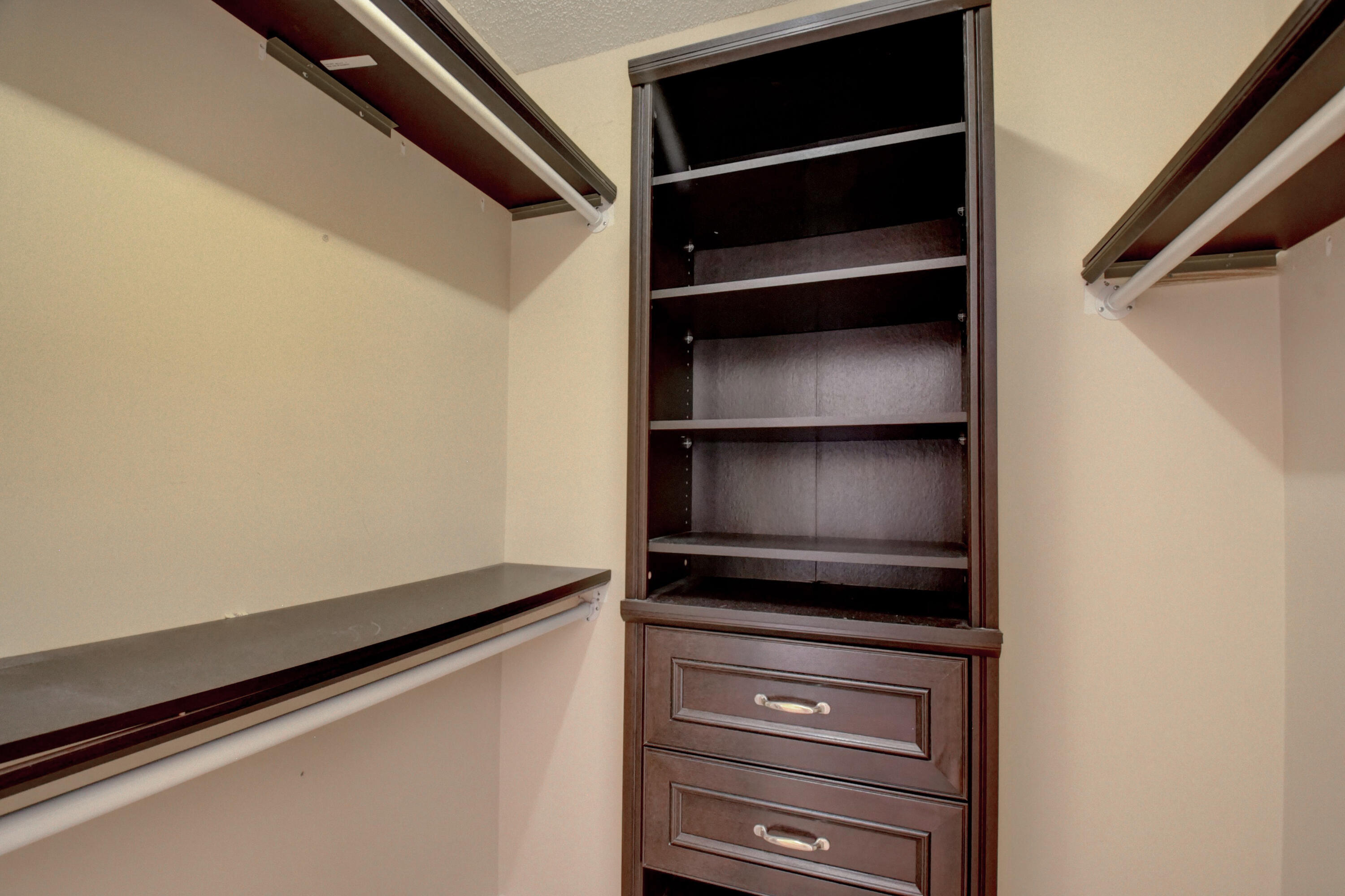 7290 Kinghurst Drive 802, Delray Beach Unit: 802