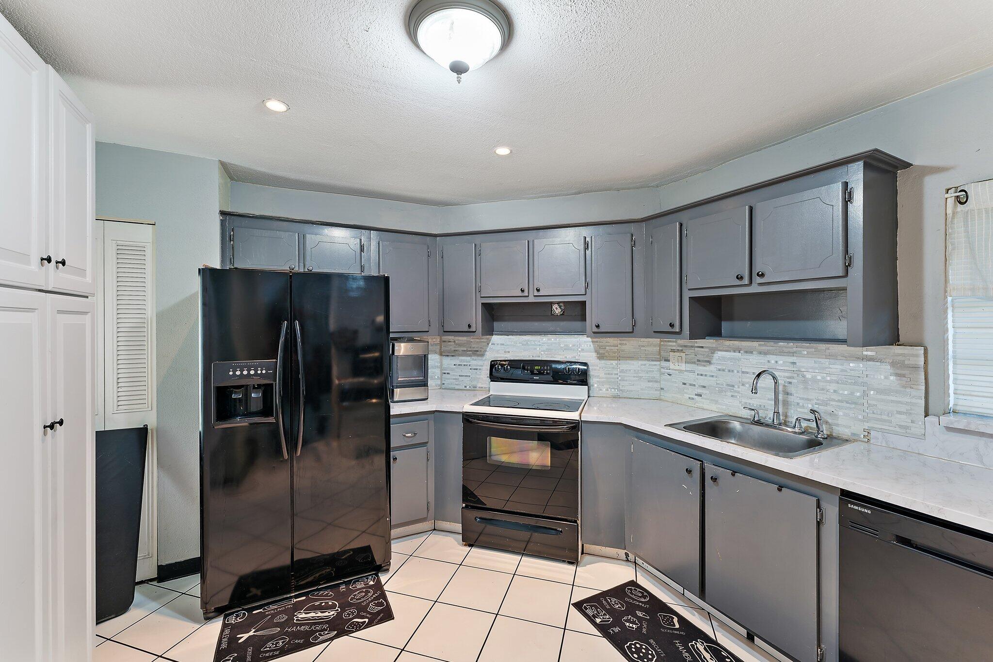 2 Greenway Village N Unit: 110