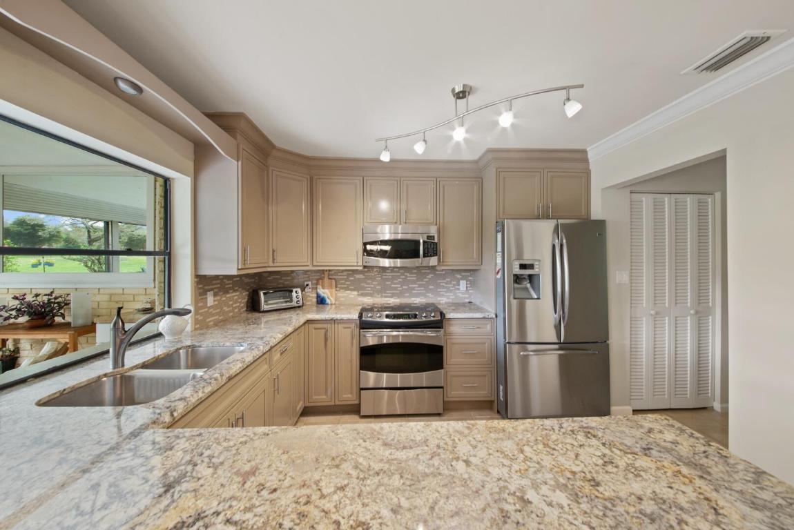 5362 Piping Rock Drive, Boynton Beach