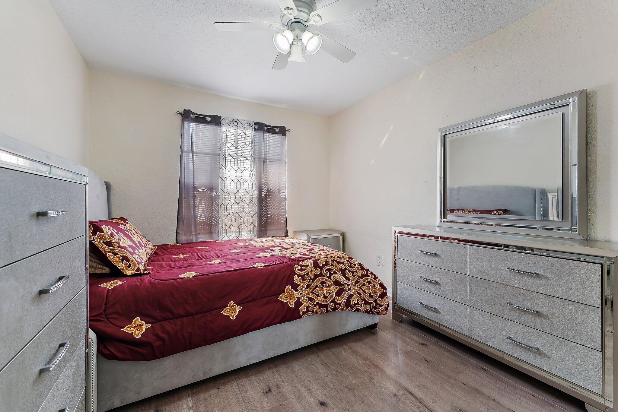 11467 Silk Carnation Way
