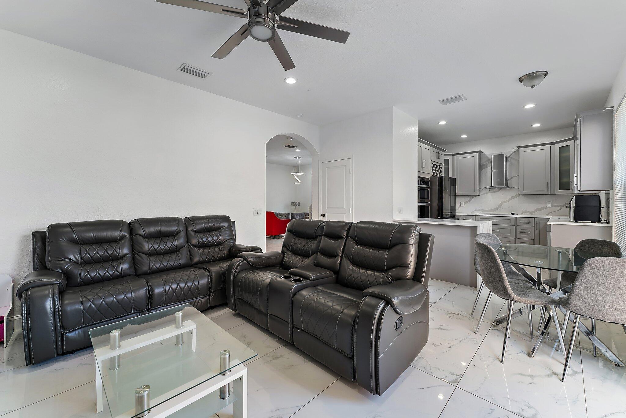 11467 Silk Carnation Way