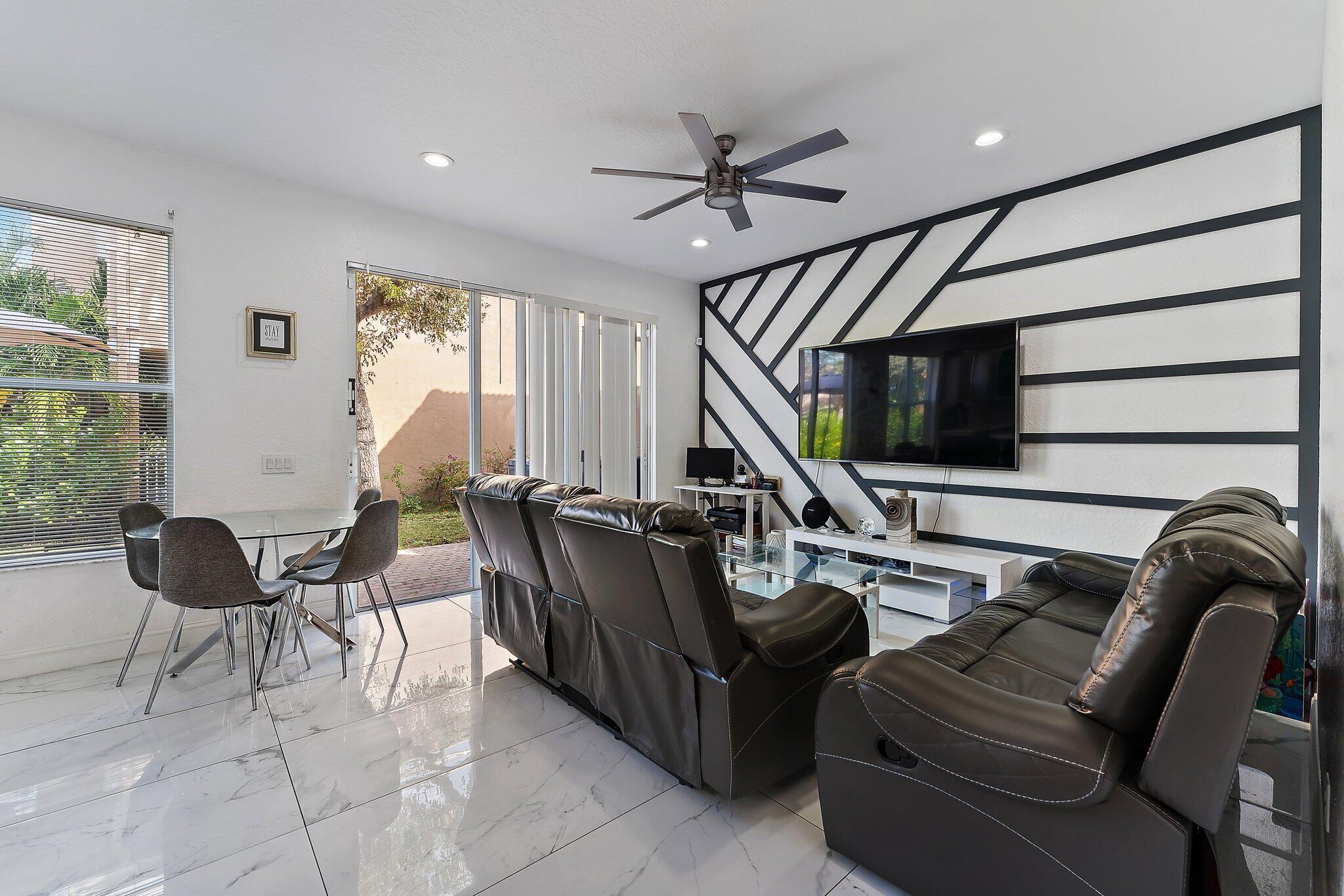 11467 Silk Carnation Way