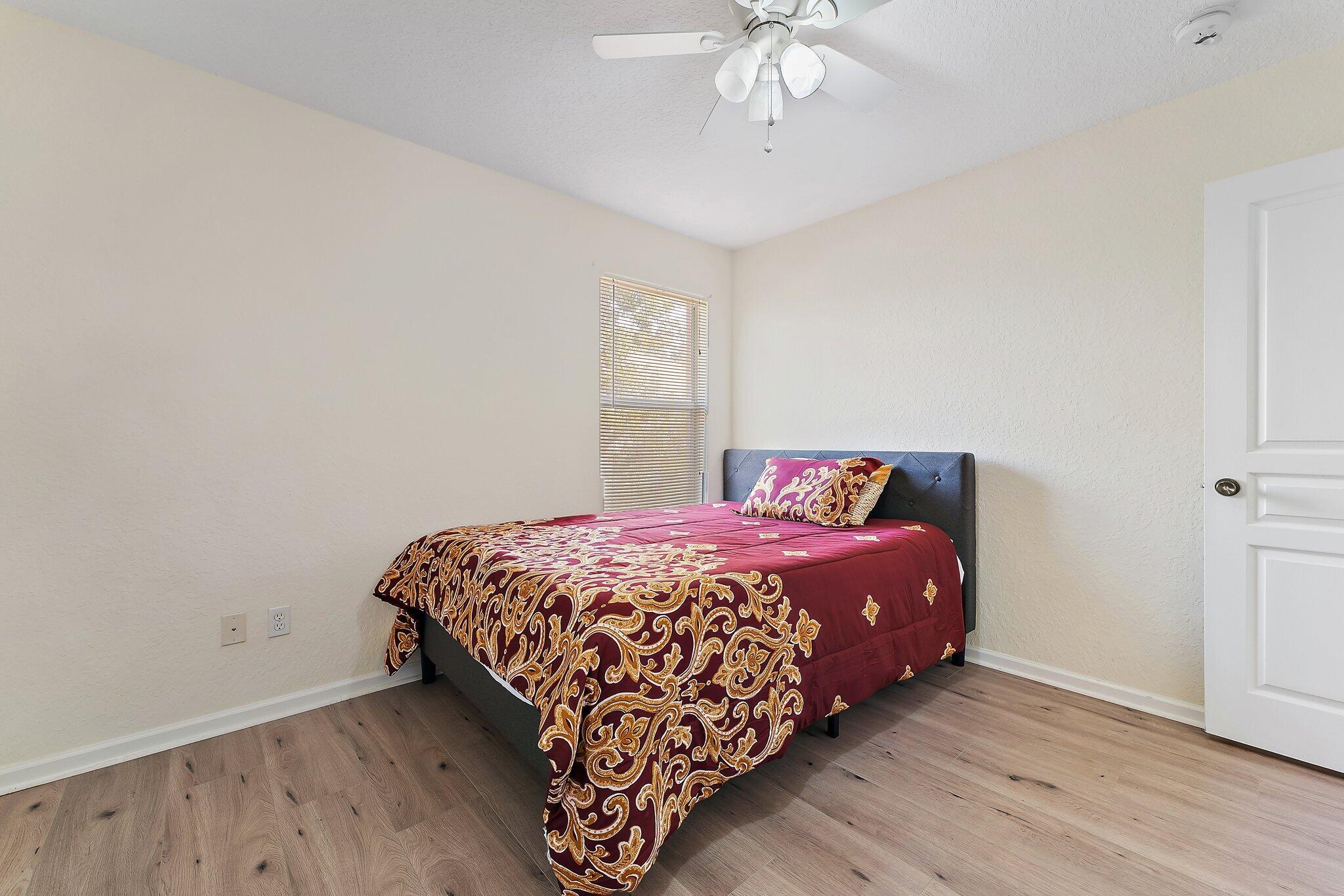 11467 Silk Carnation Way