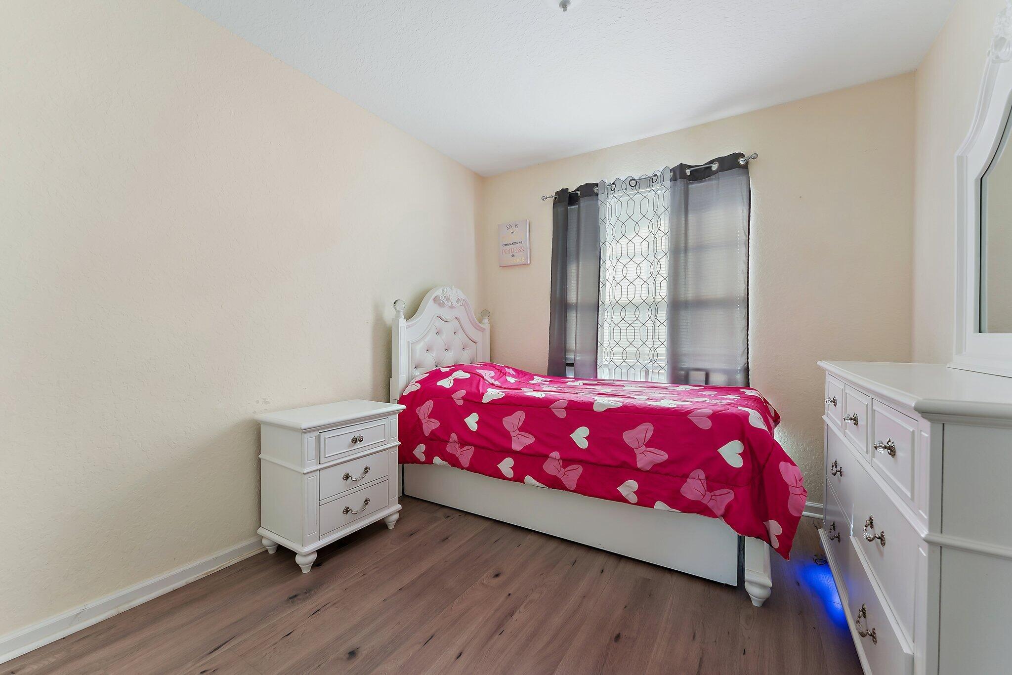 11467 Silk Carnation Way