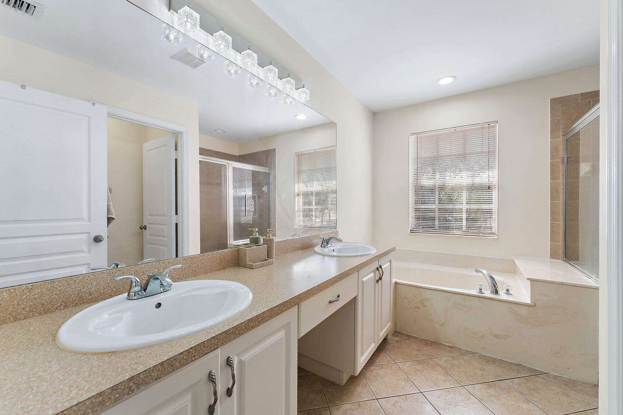 11467 Silk Carnation Way