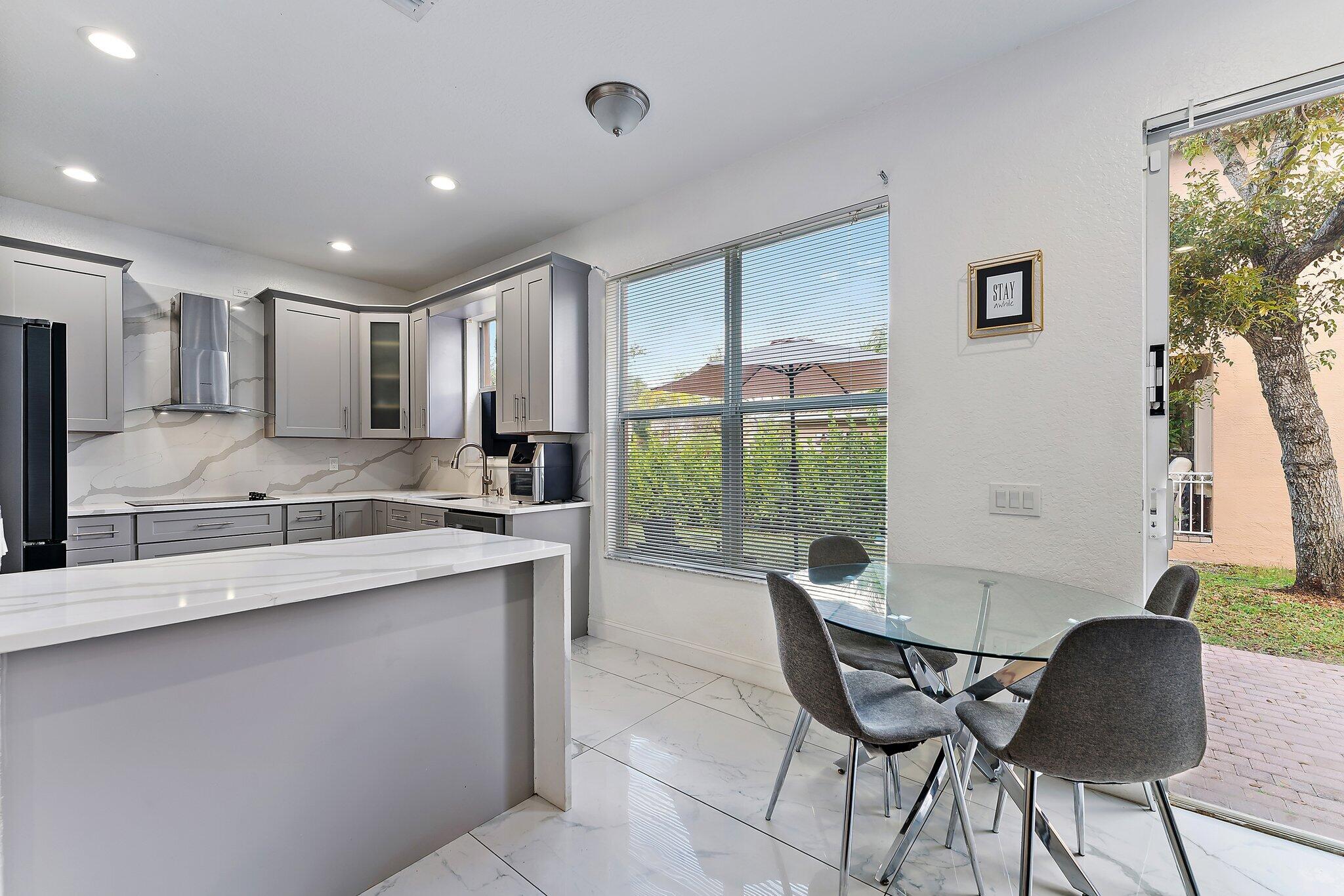 11467 Silk Carnation Way
