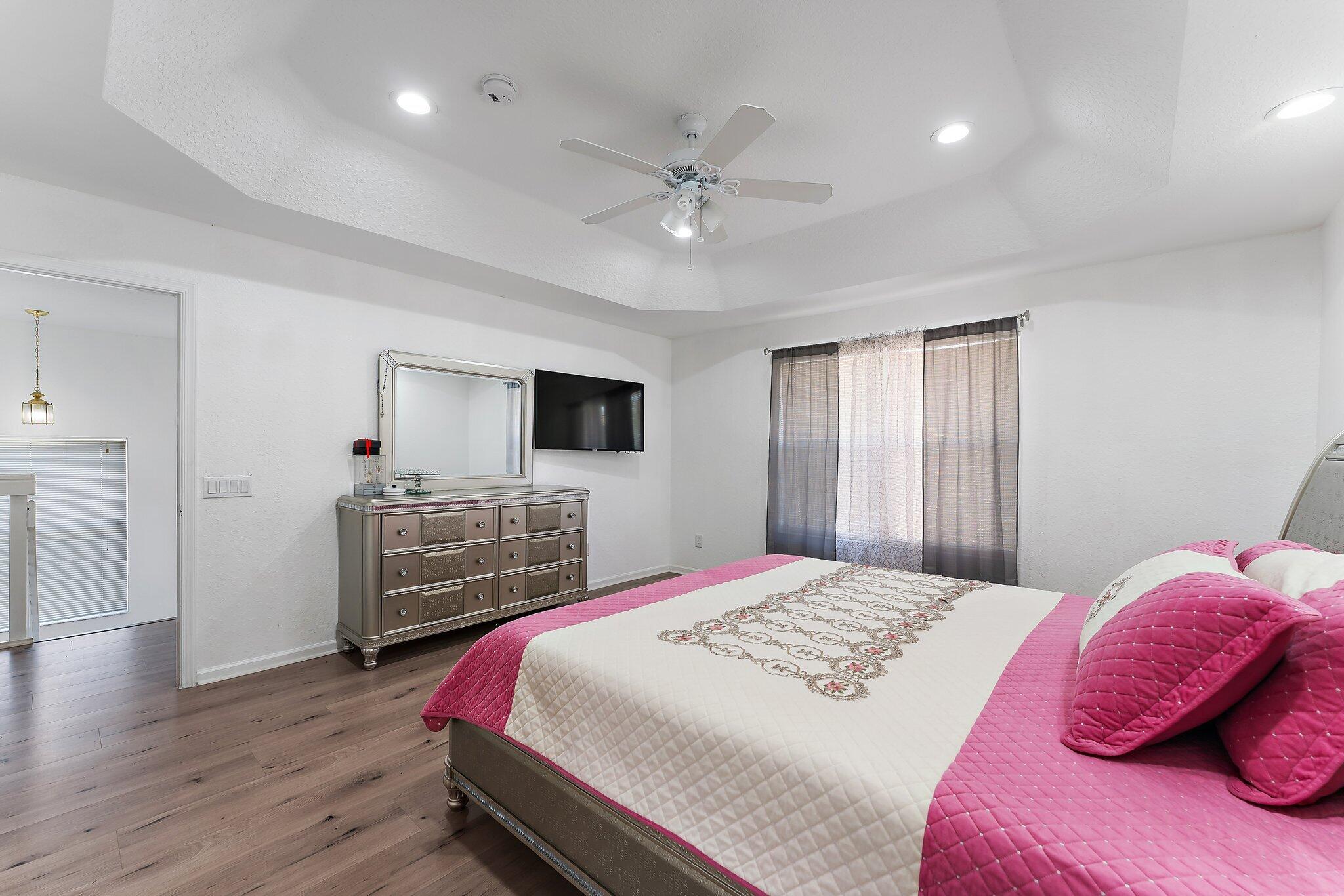 11467 Silk Carnation Way
