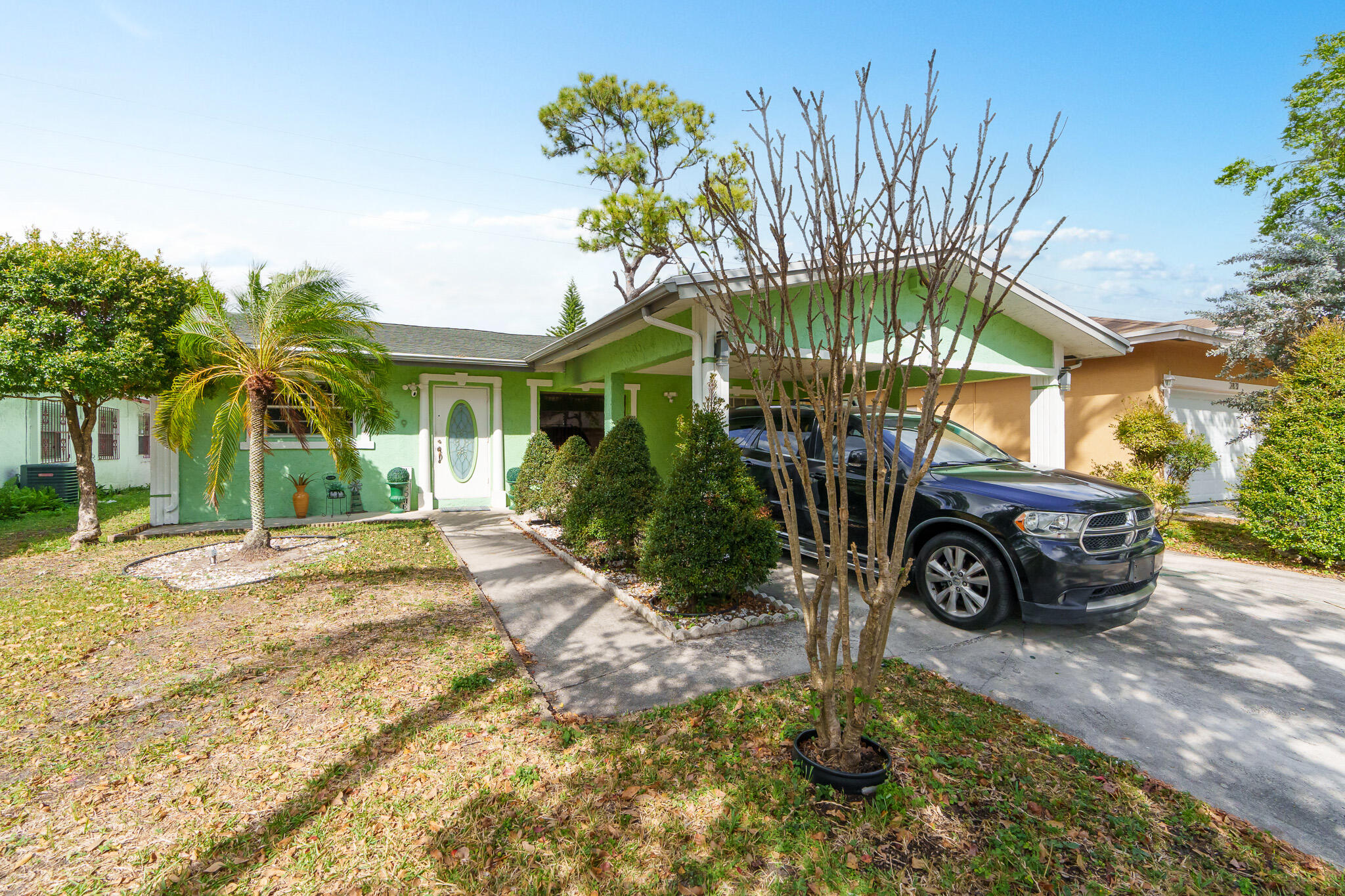 2839 NW 9th Court