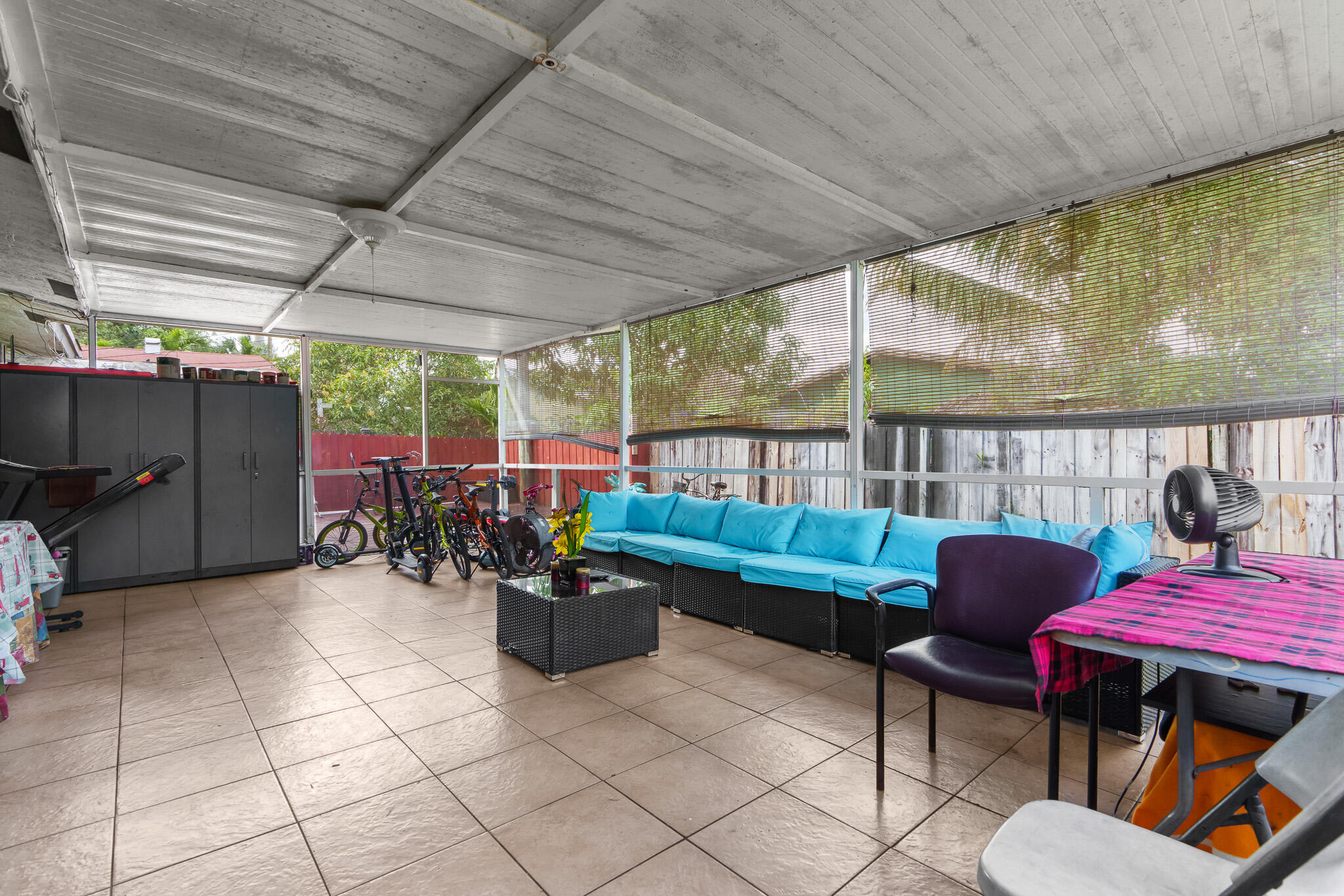 2839 NW 9th Court