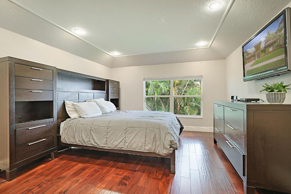 6274 NW 32nd Terrace