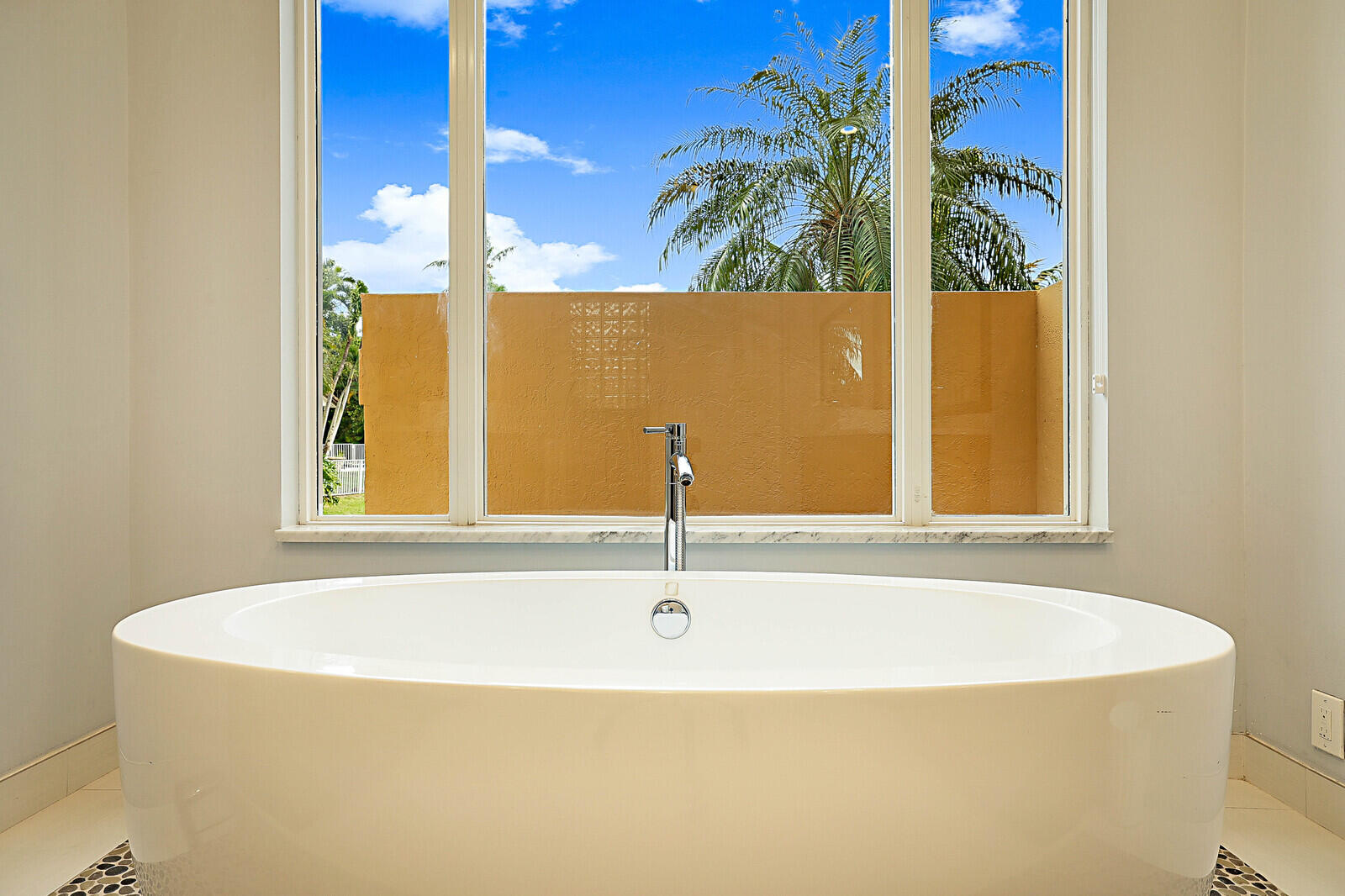 6274 NW 32nd Terrace