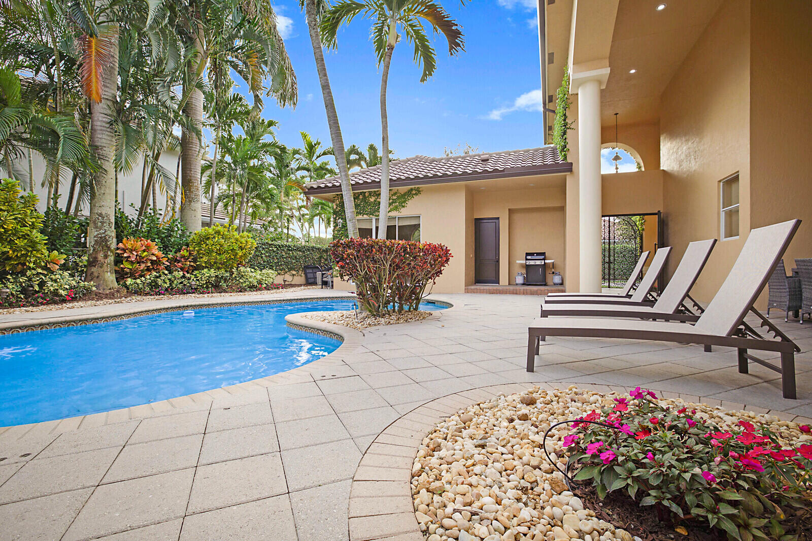 6274 NW 32nd Terrace