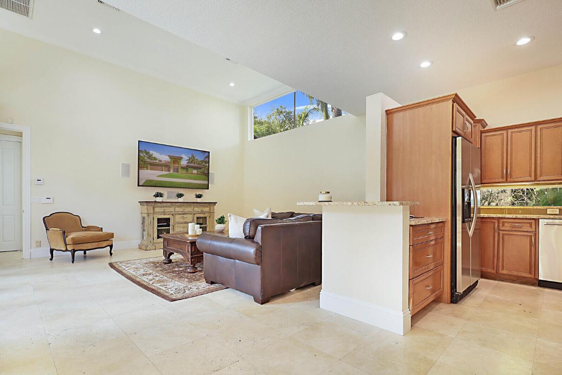 6274 NW 32nd Terrace