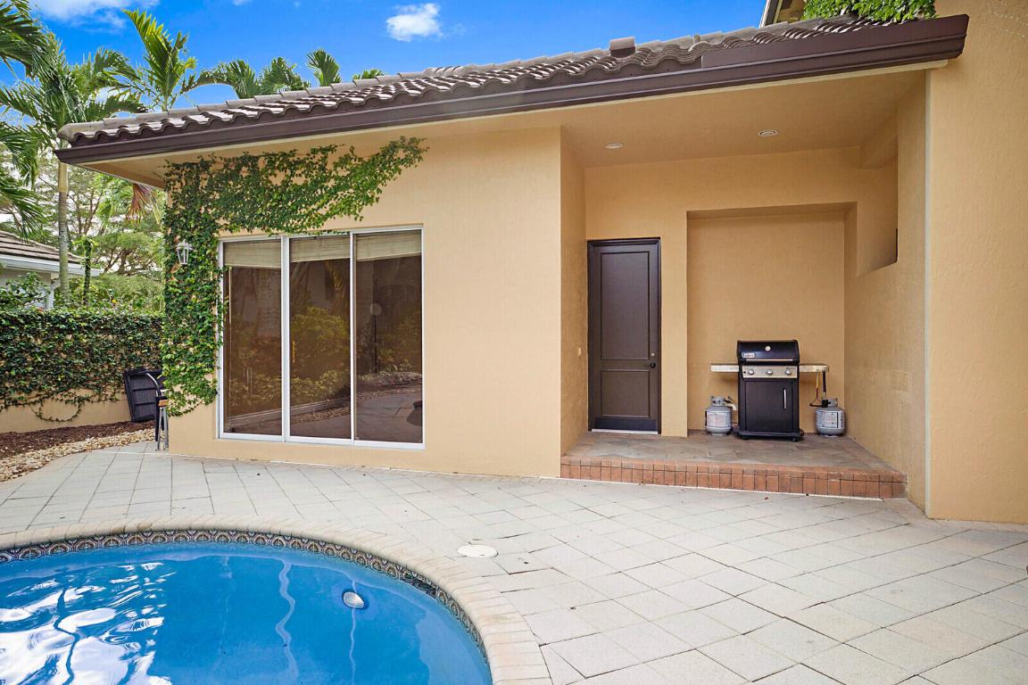 6274 NW 32nd Terrace