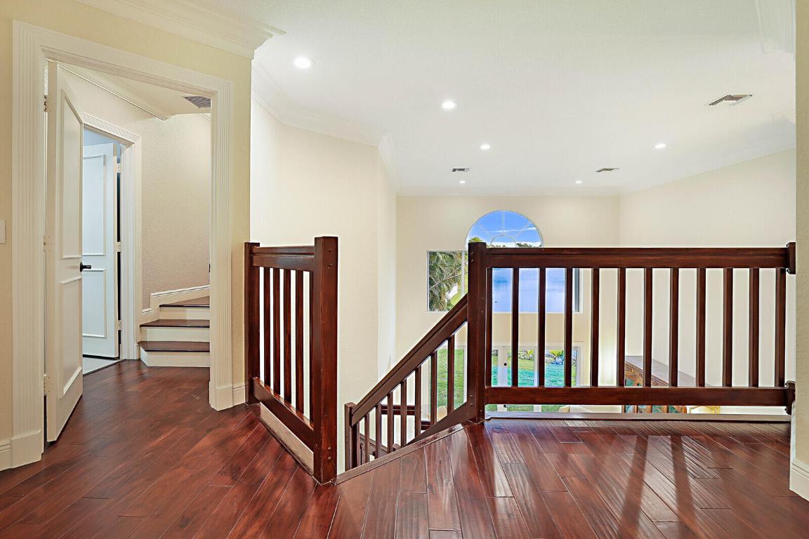 6274 NW 32nd Terrace