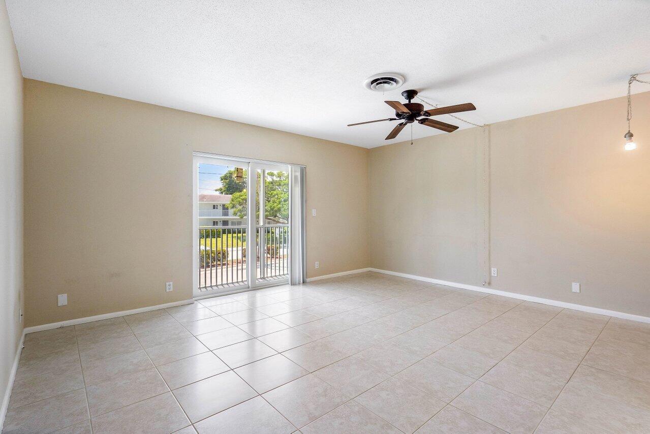 491 W Camino Real 6, Boca Raton Unit: 6