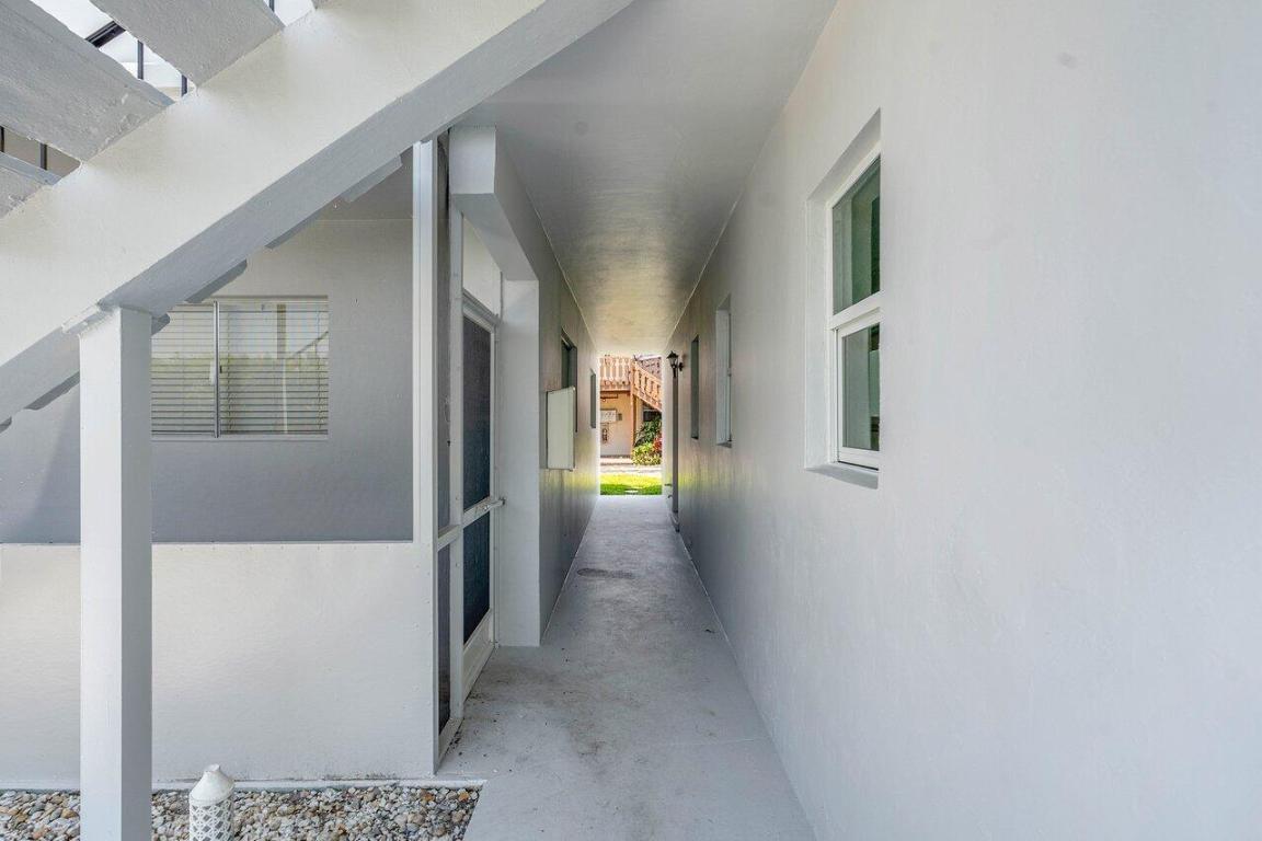 491 W Camino Real 6, Boca Raton Unit: 6