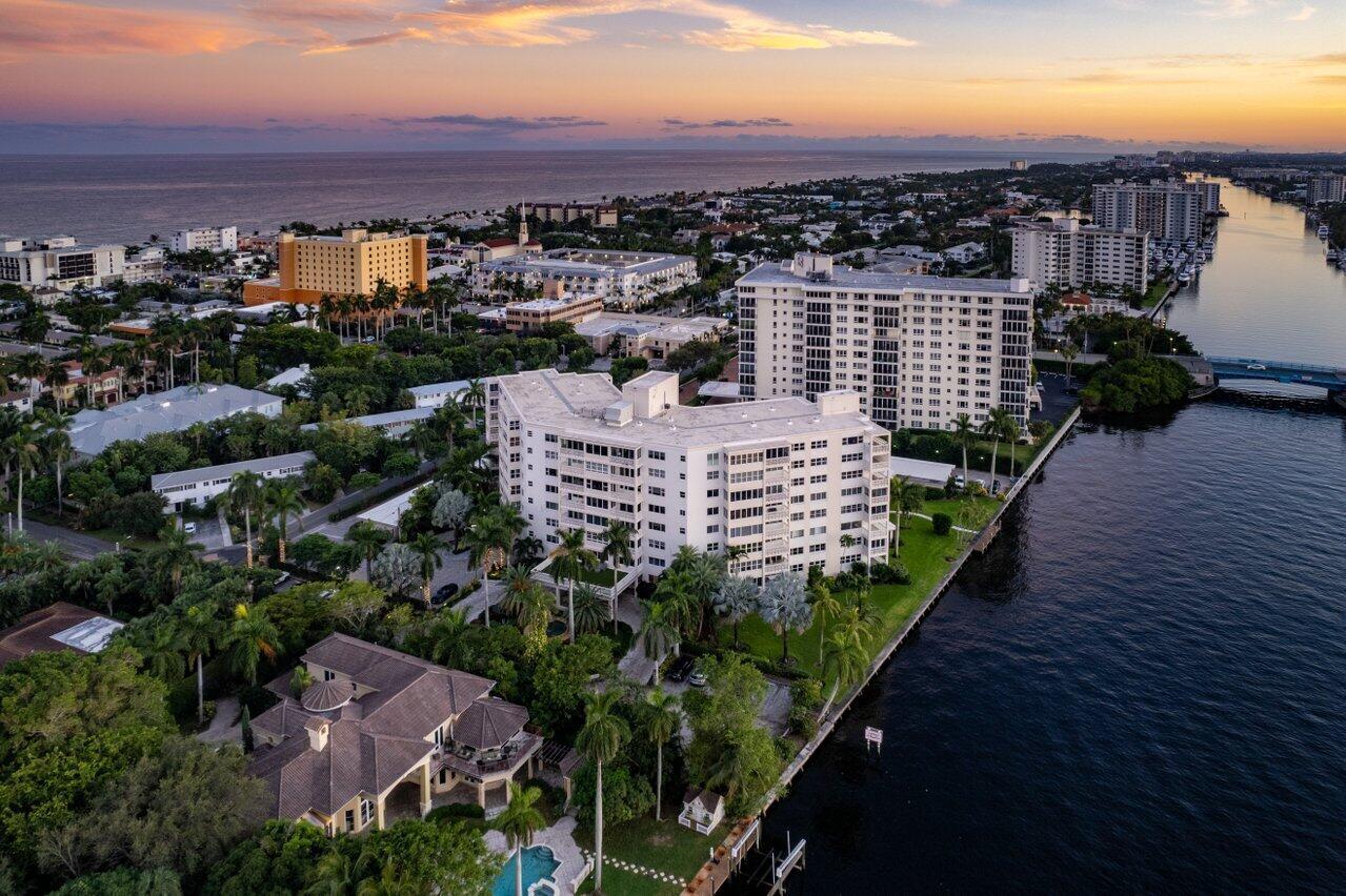 1000 Lowry Street 2b